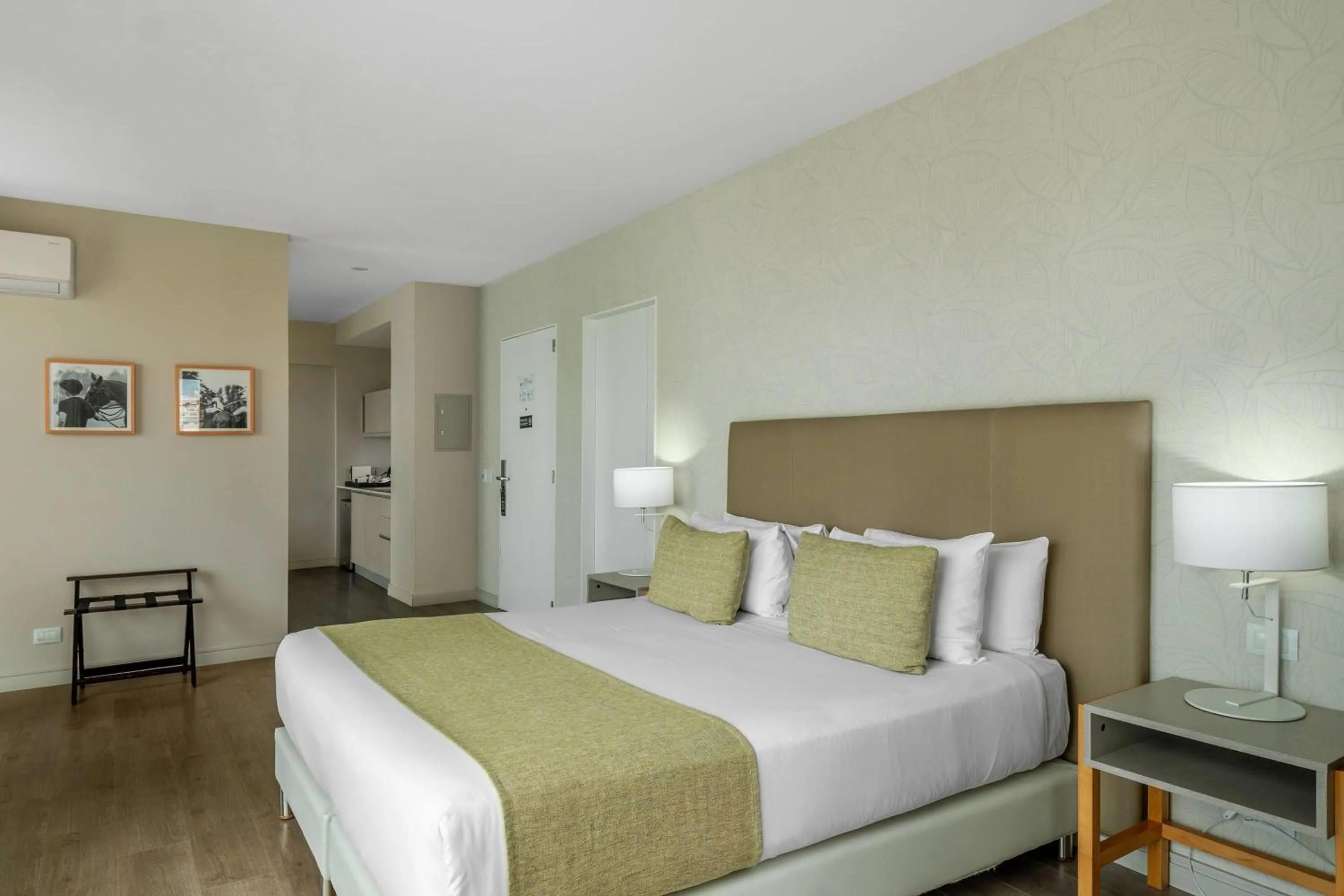 Photo of the whole room, Bed in Dazzler by Wyndham Polo