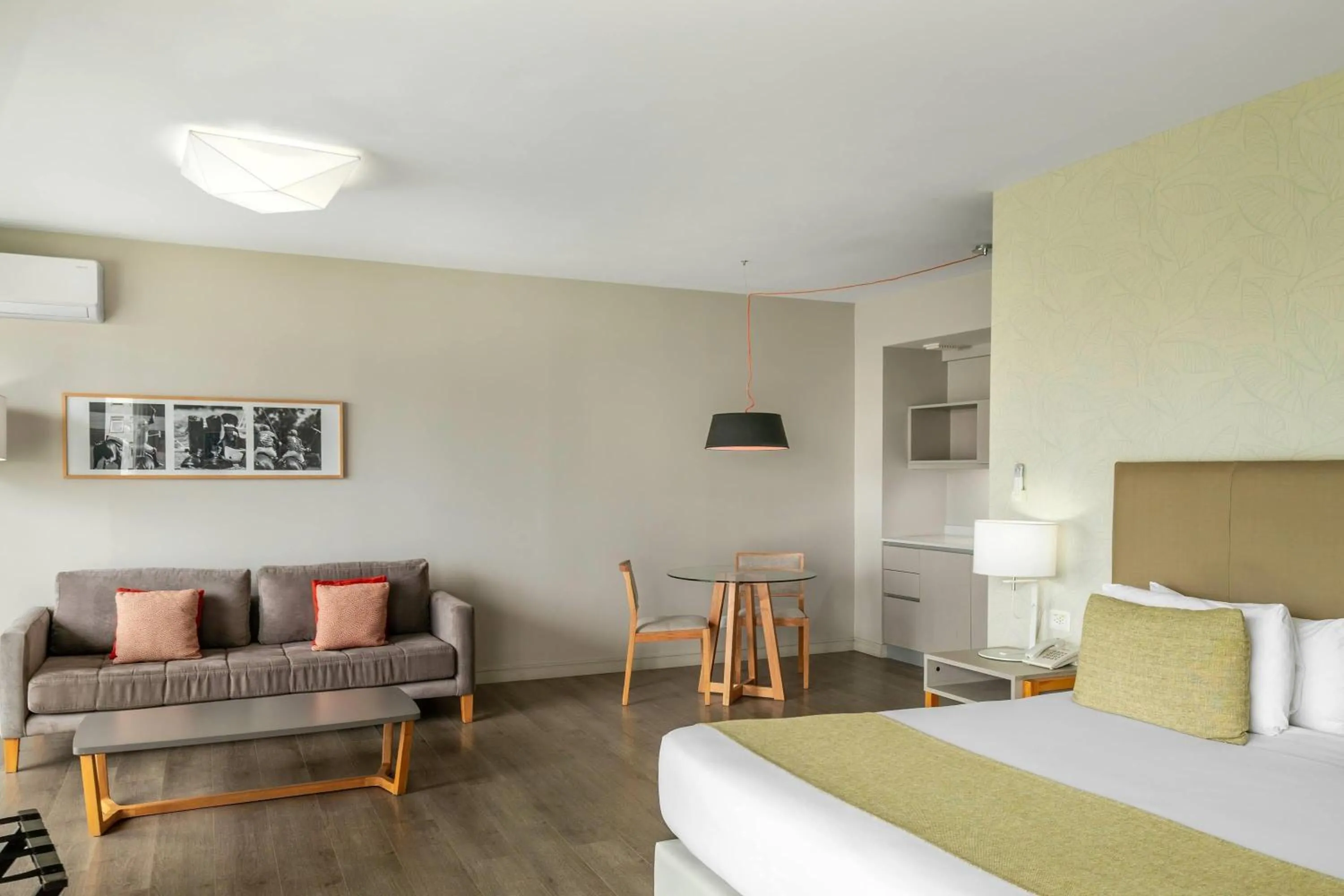 Photo of the whole room, Bed in Dazzler by Wyndham Polo