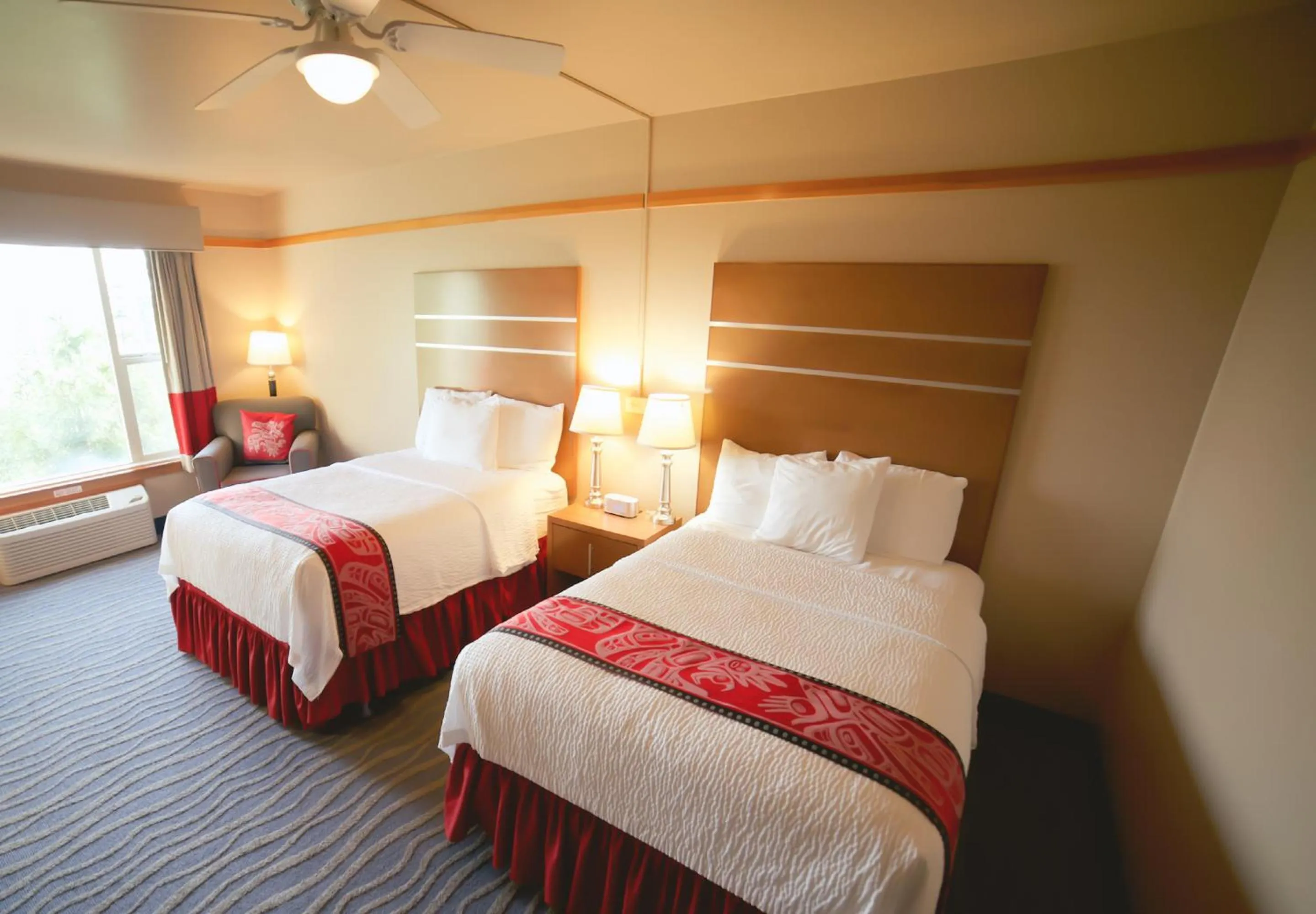 Bedroom in Cape Fox Lodge