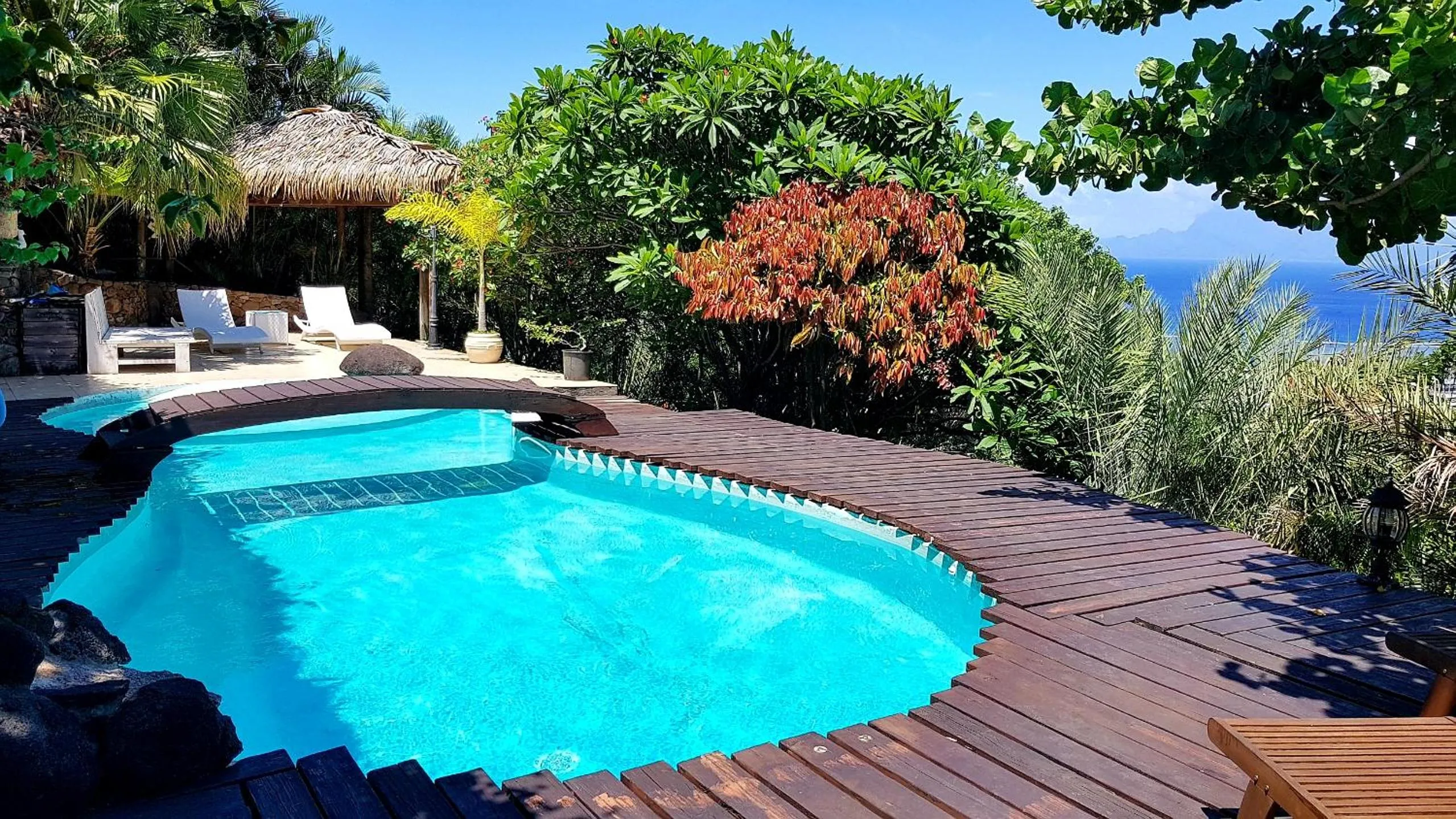 Swimming pool in Chalet De Tahiti