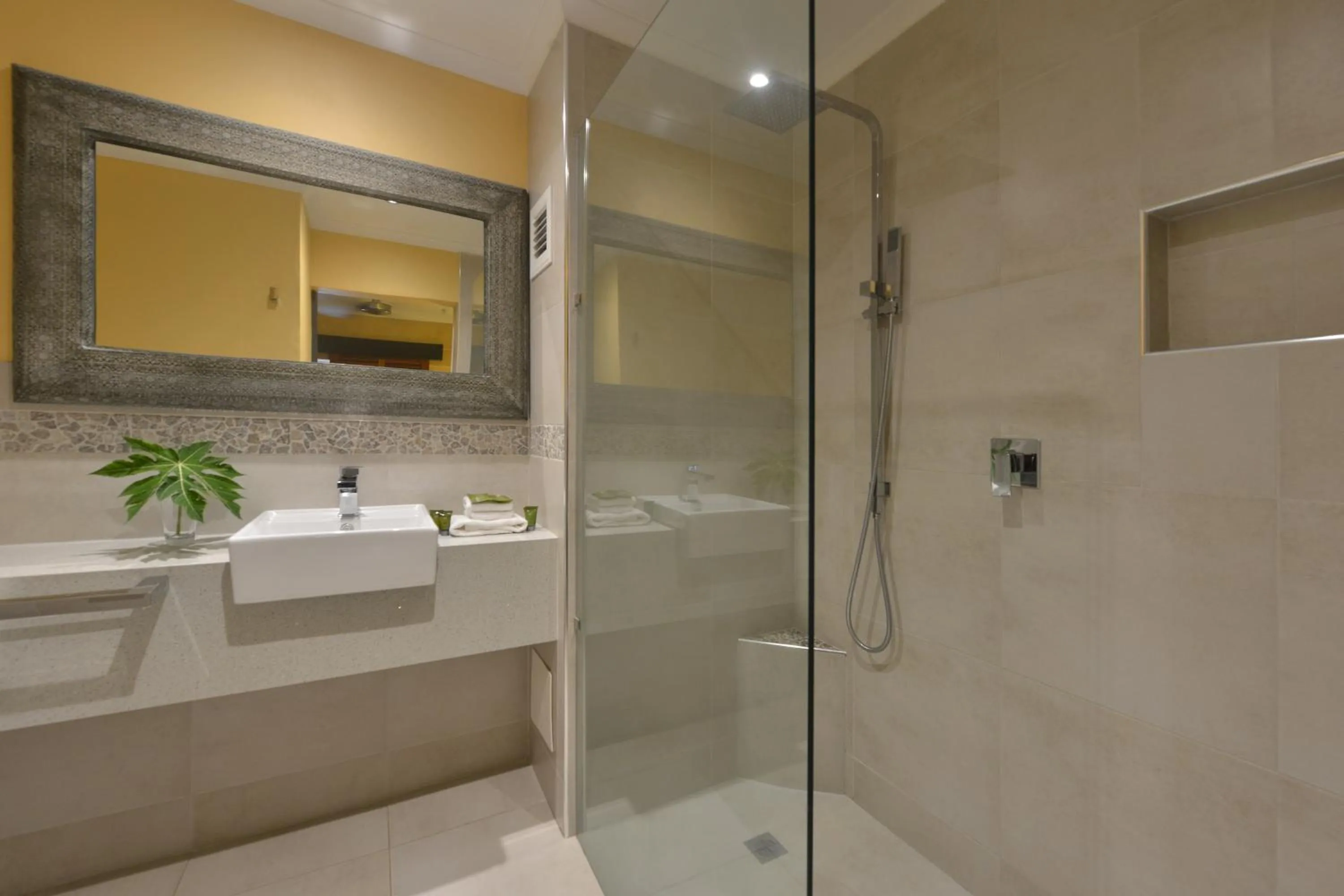 Shower in Seascape Apartments at Villa San Michele
