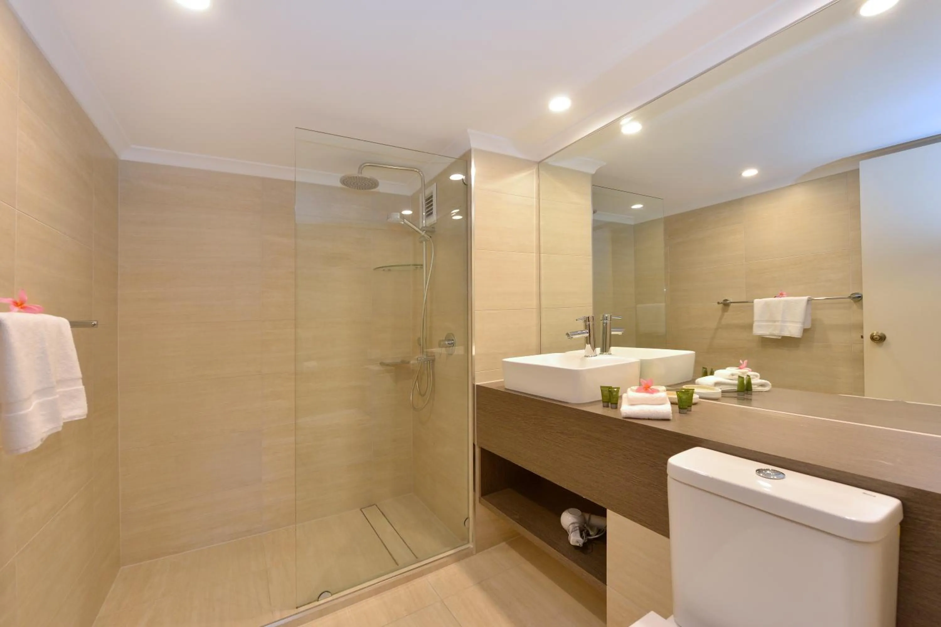 Shower in Seascape Apartments at Villa San Michele