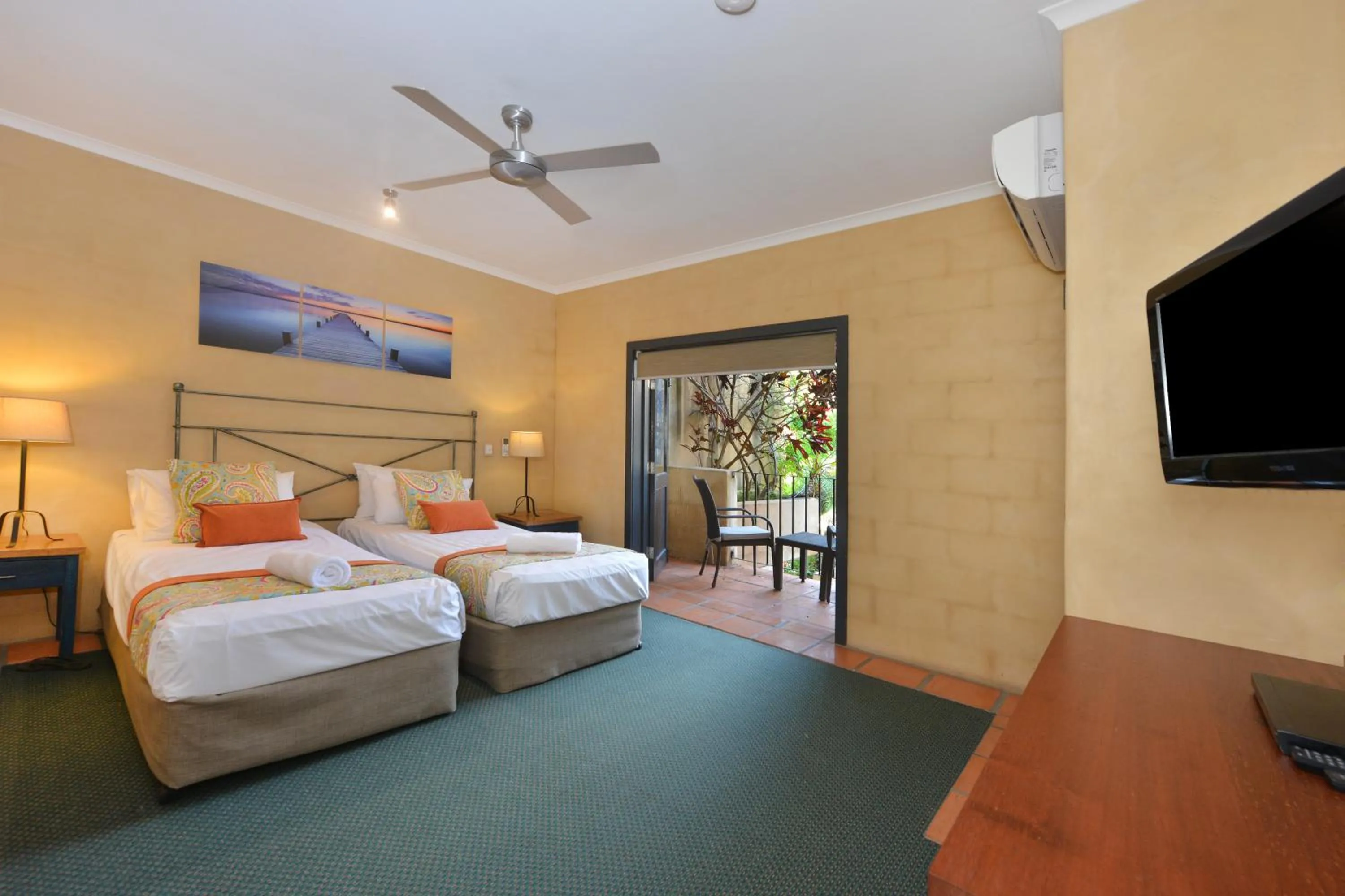 Bedroom, Bed in Seascape Apartments at Villa San Michele