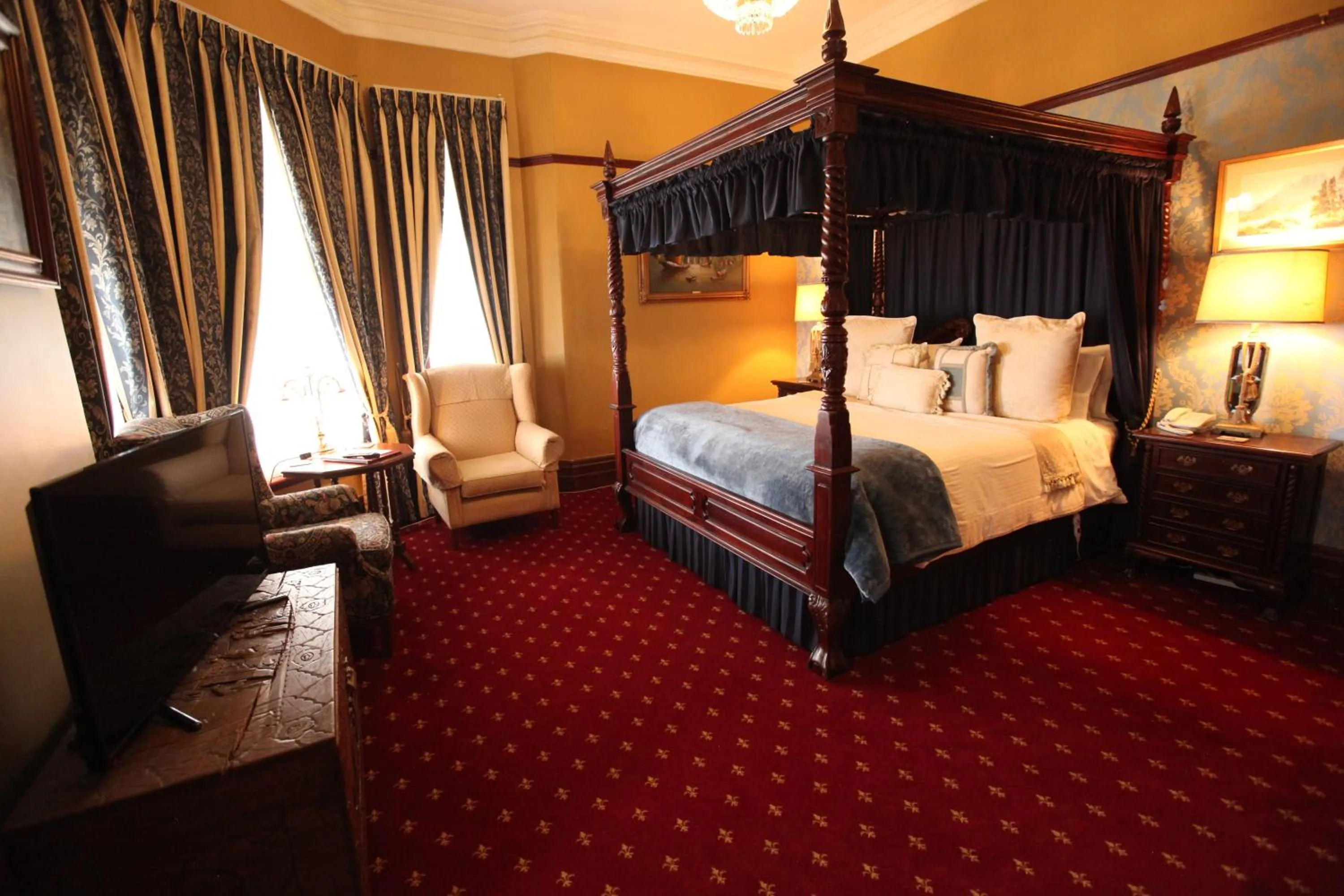 Bedroom, Bed in The Grand On Macfie