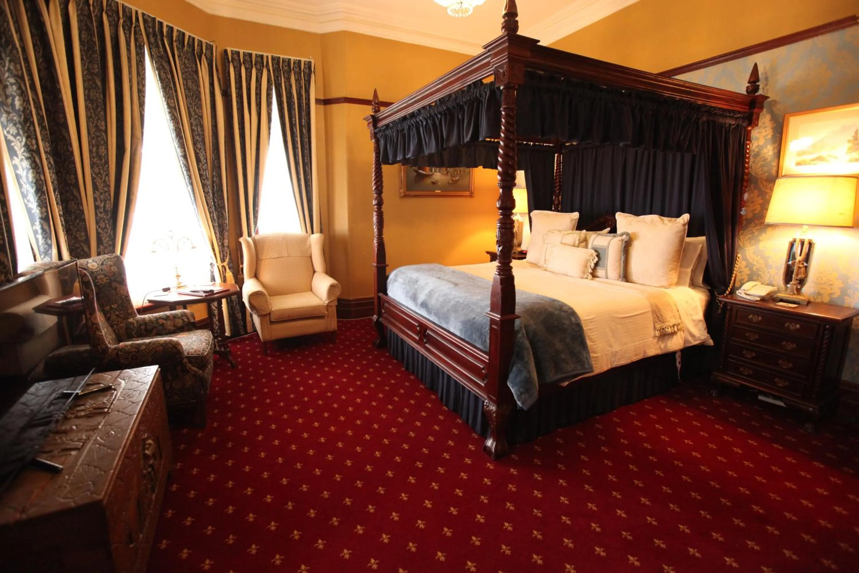 Bedroom, Bed in The Grand On Macfie