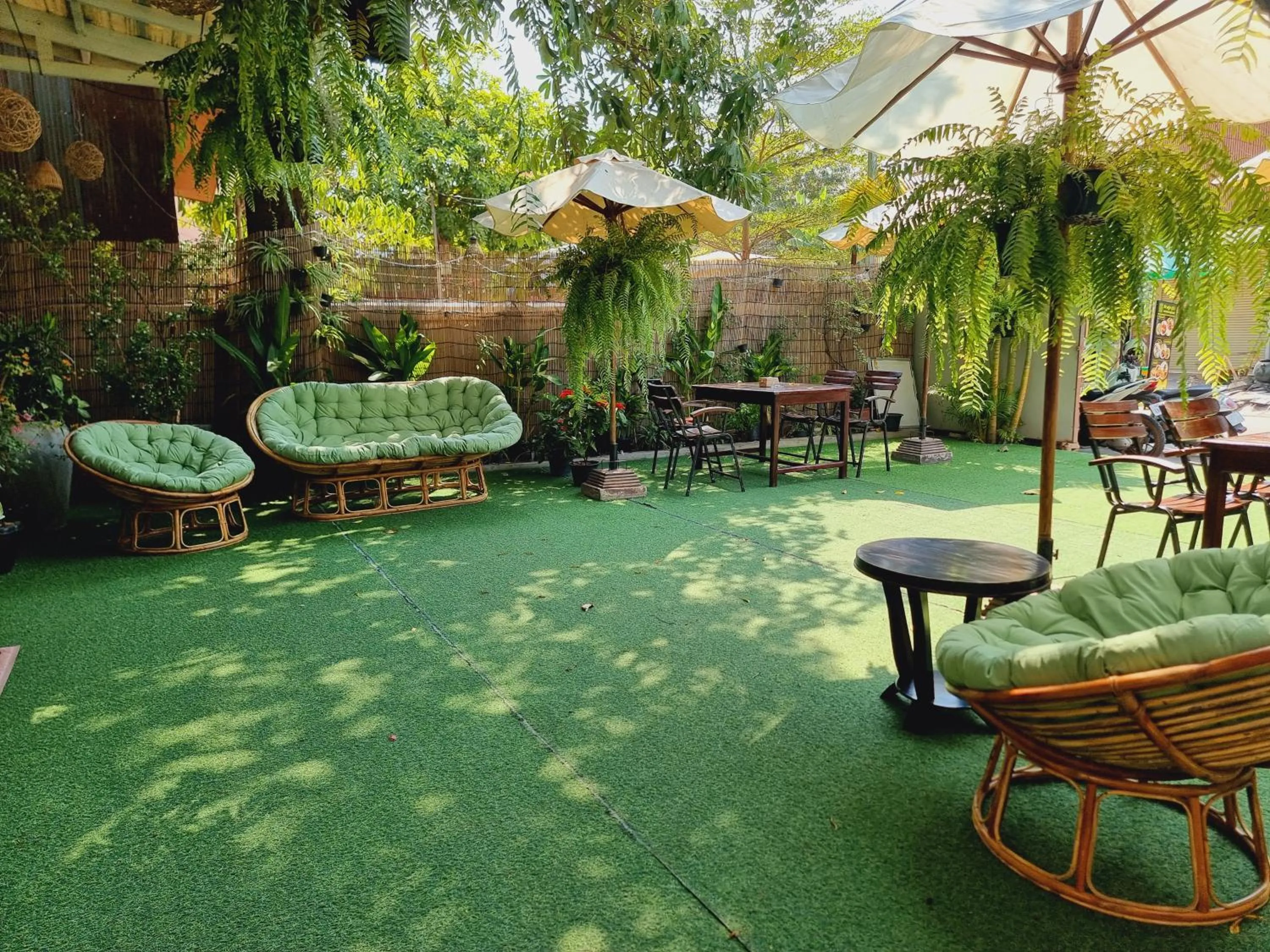 Restaurant/places to eat in Víd Angkor Boutique