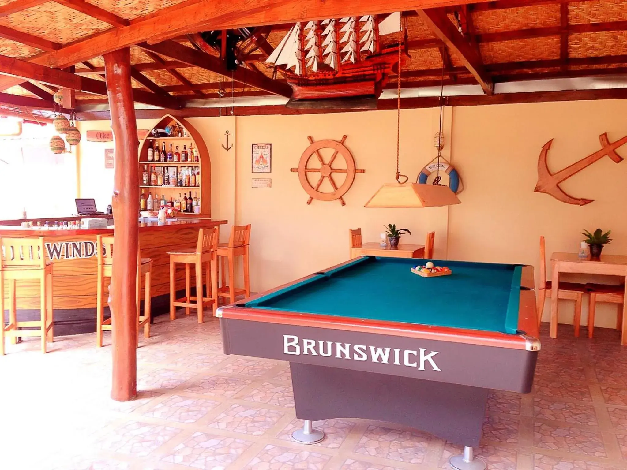 Lounge or bar, Billiards in Captains Lodge and Bar