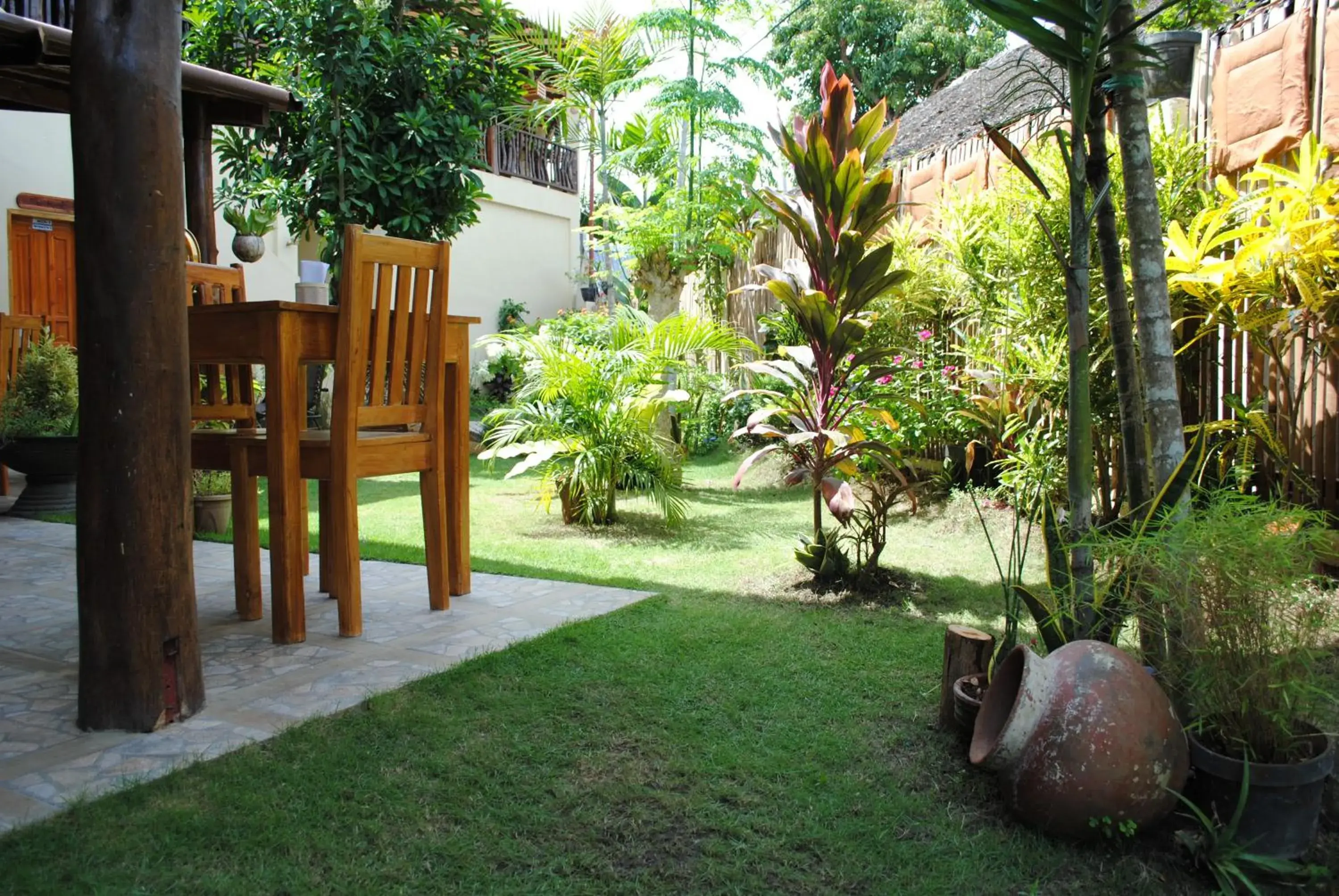Garden view, Patio/Outdoor Area in Captains Lodge and Bar