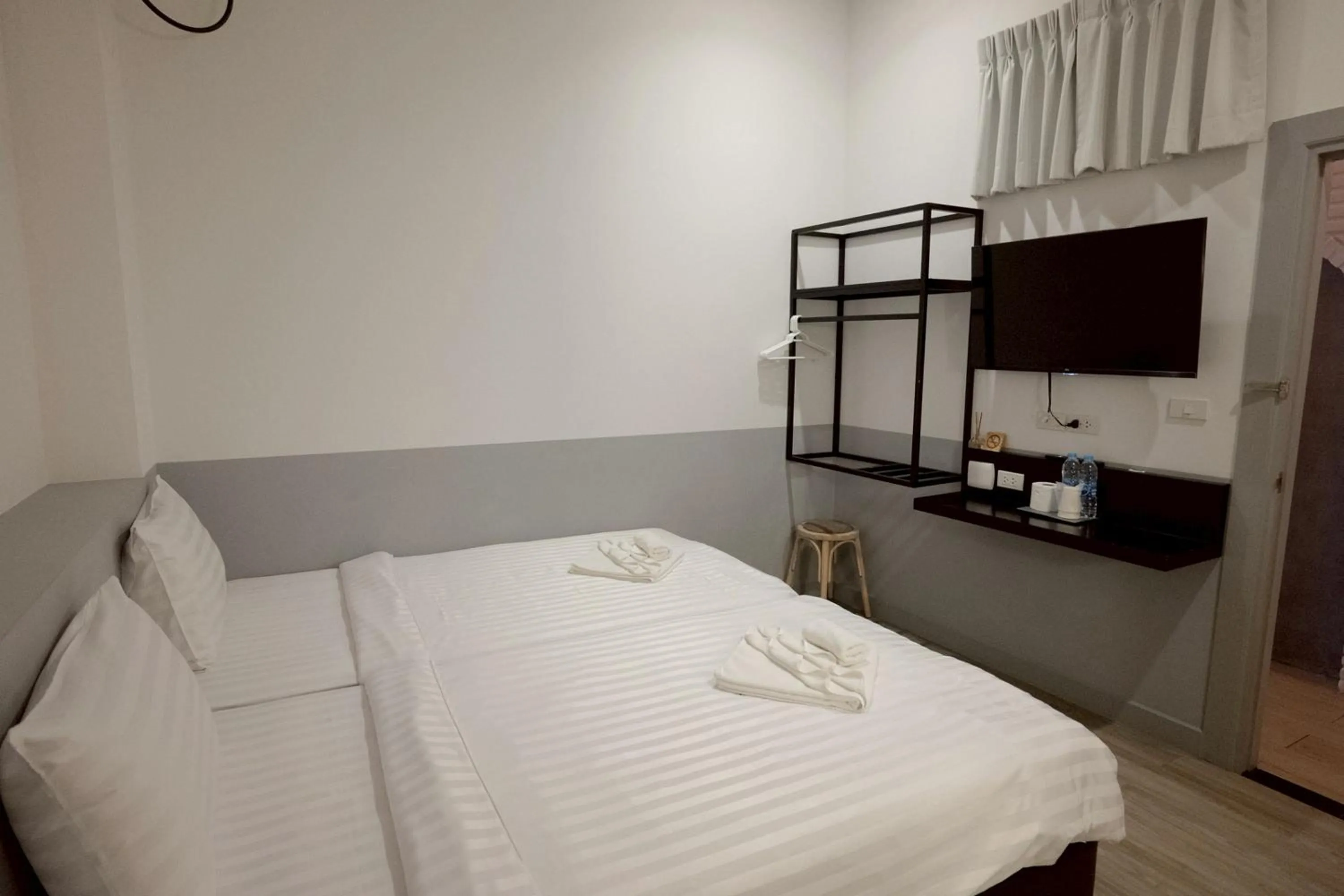 Bedroom, Bed in Surachet at 257 Boutique House