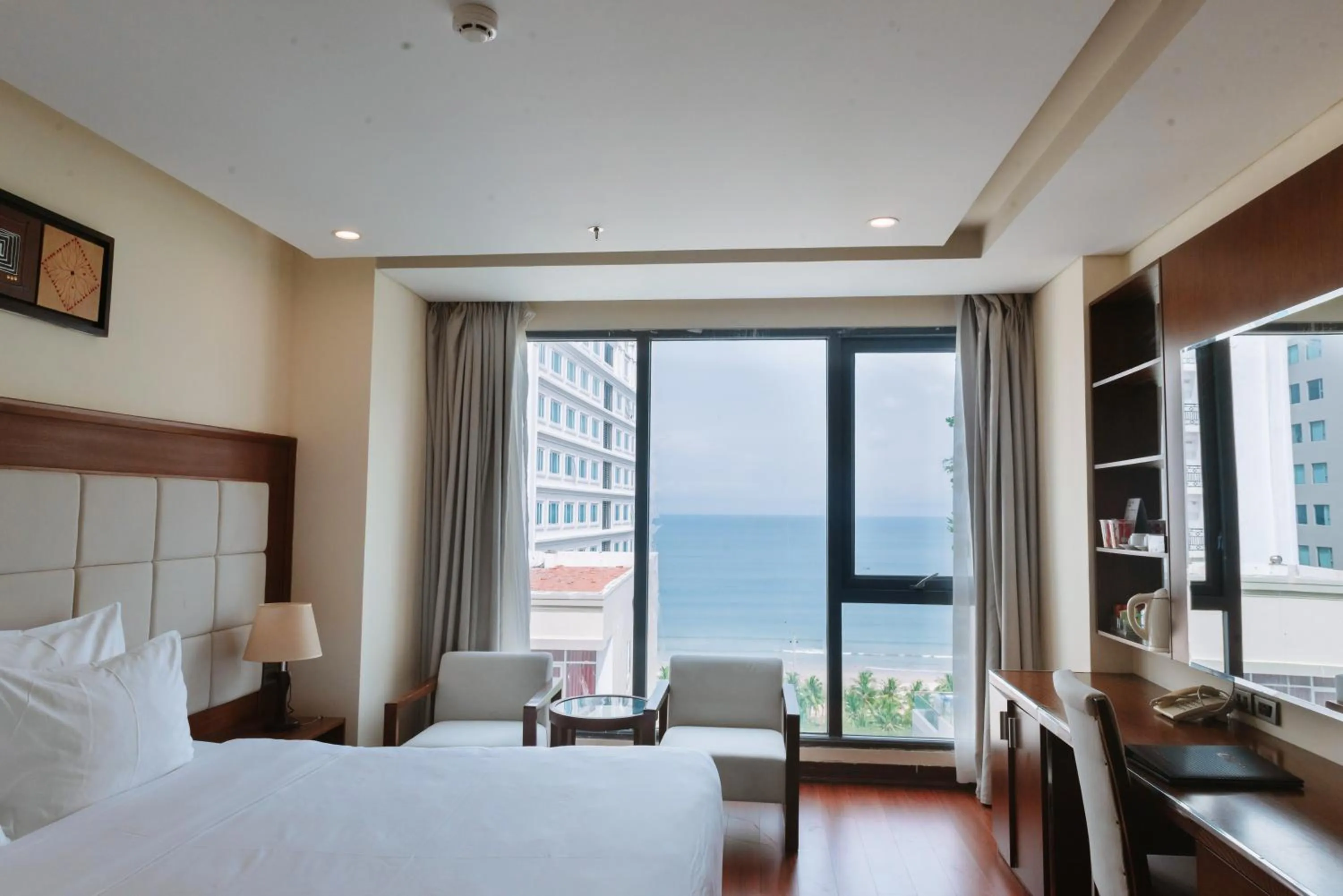 Sea view, Bed in Grand Sea Hotel Danang