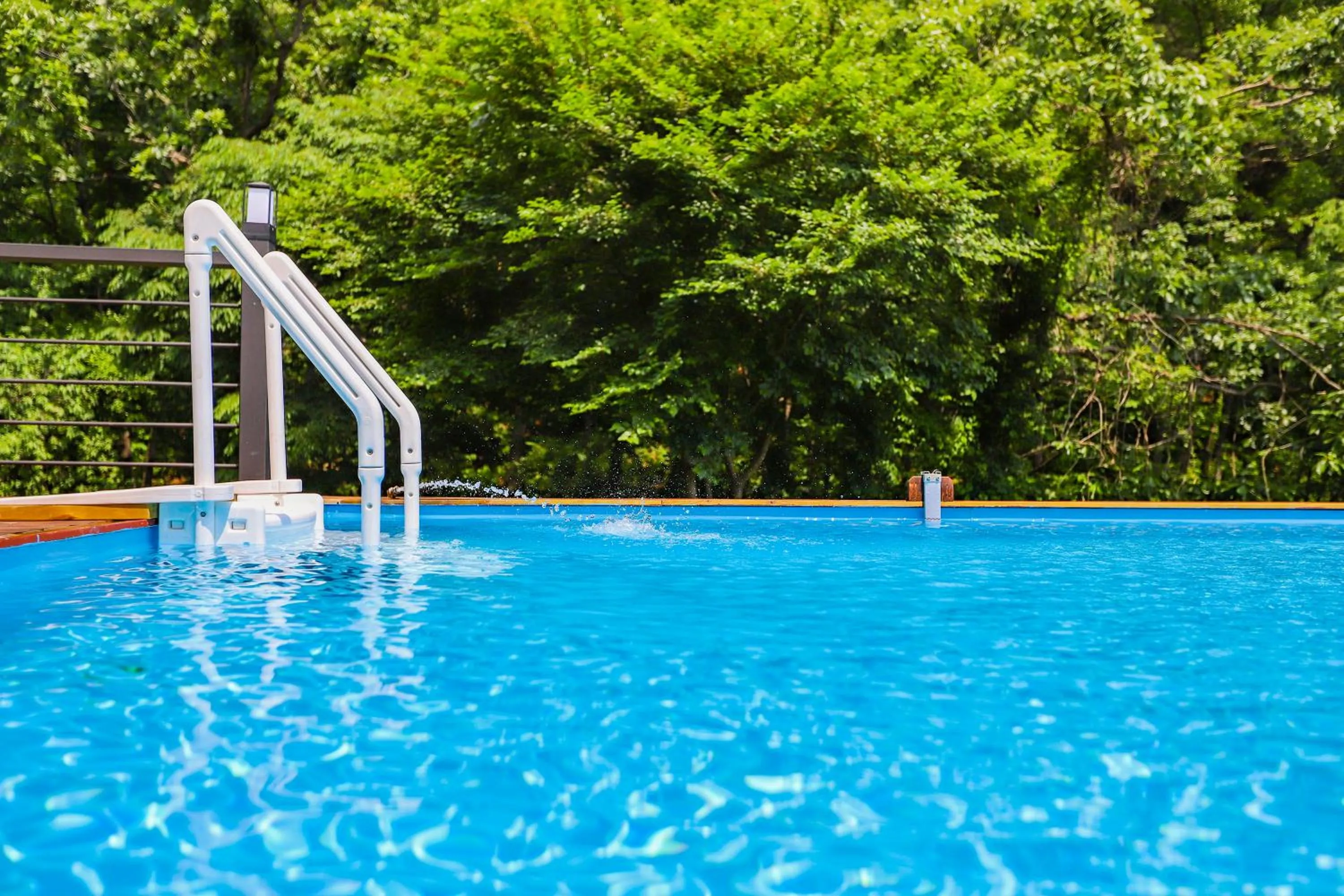 Swimming pool in Penatess Pool Villa