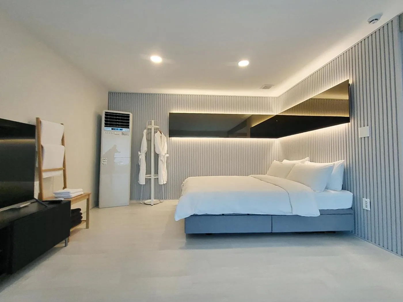 Bed in Penatess Pool Villa
