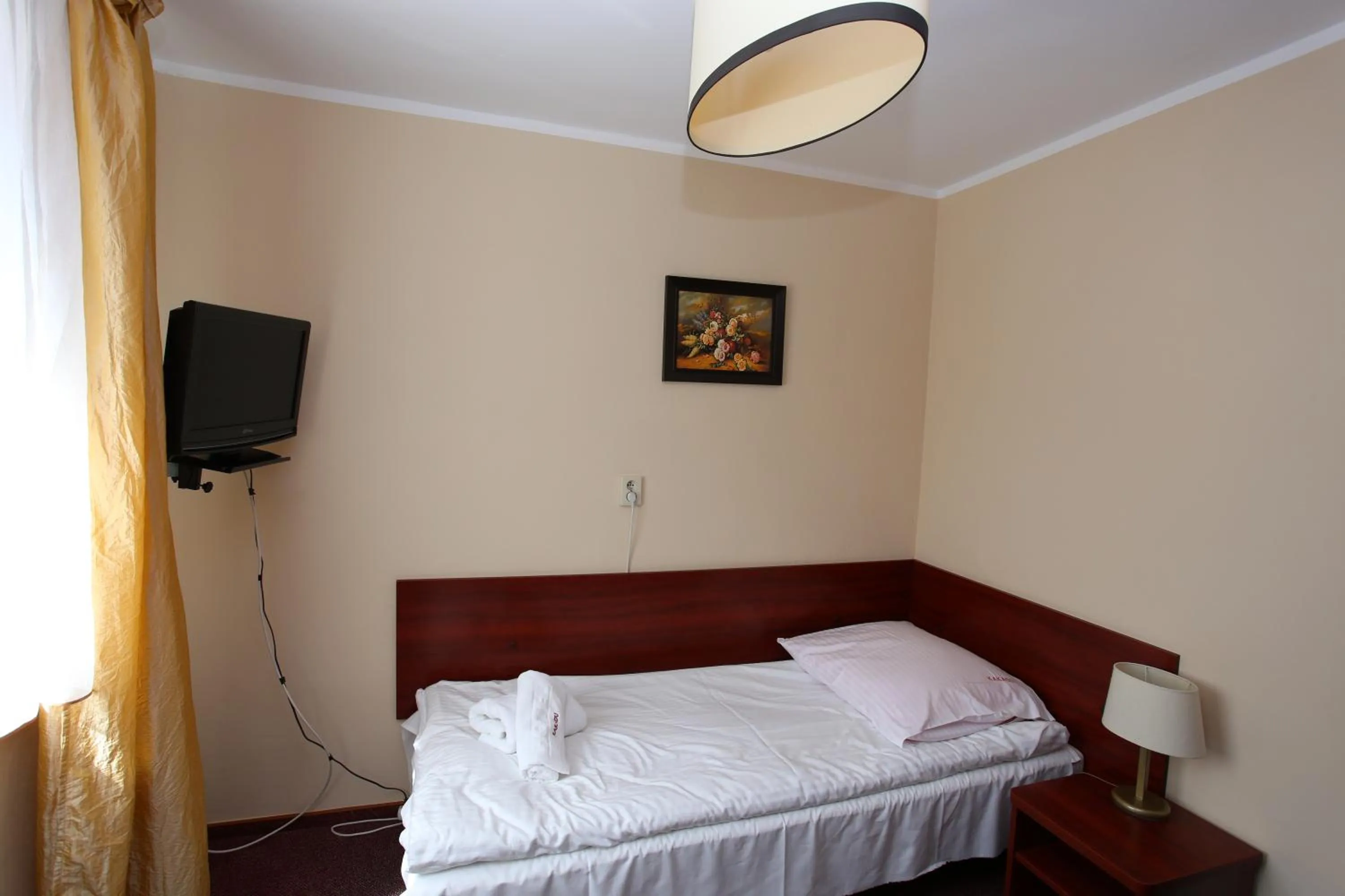 Photo of the whole room, Bed in Hotel Kakadu