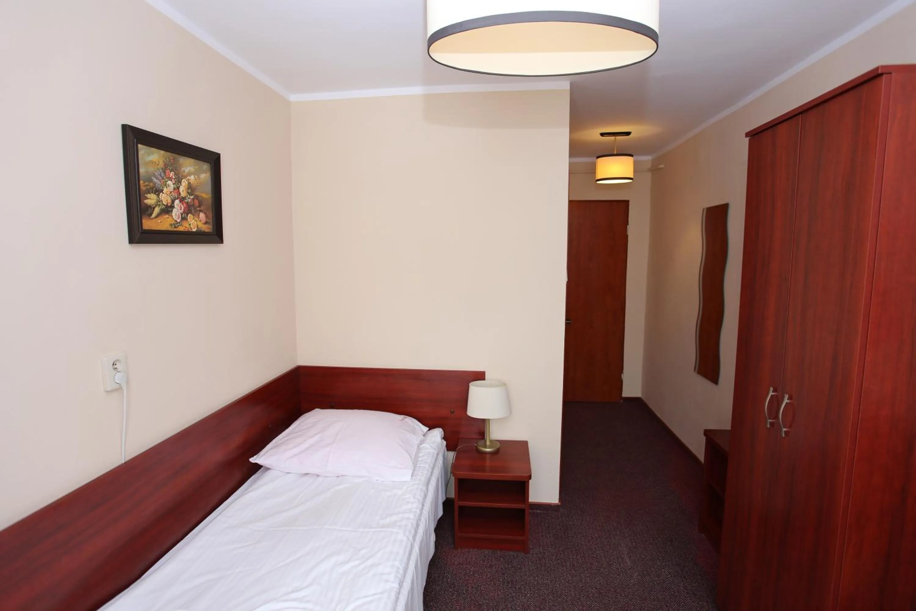 Photo of the whole room, Bed in Hotel Kakadu