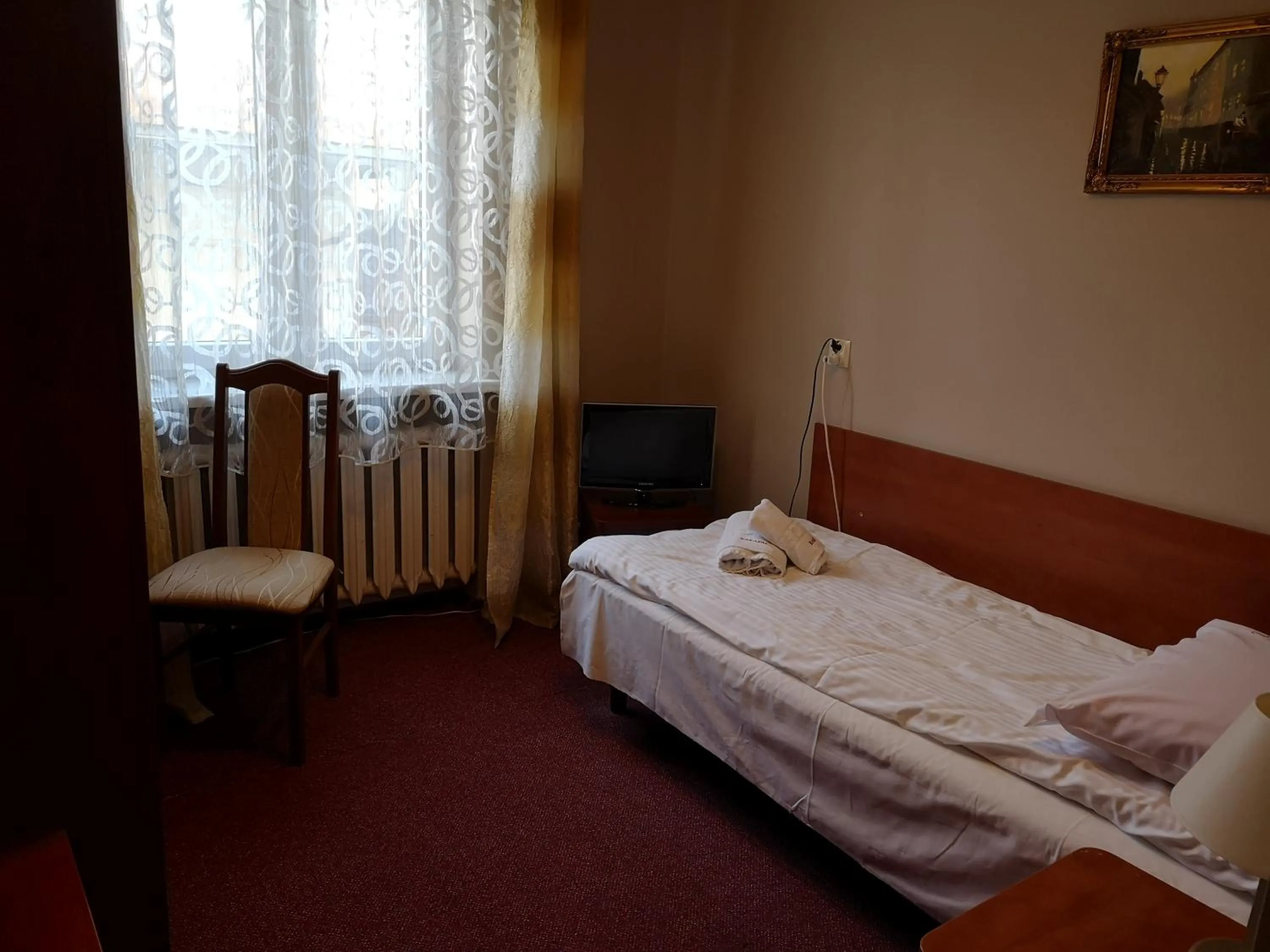 Photo of the whole room, Bed in Hotel Kakadu