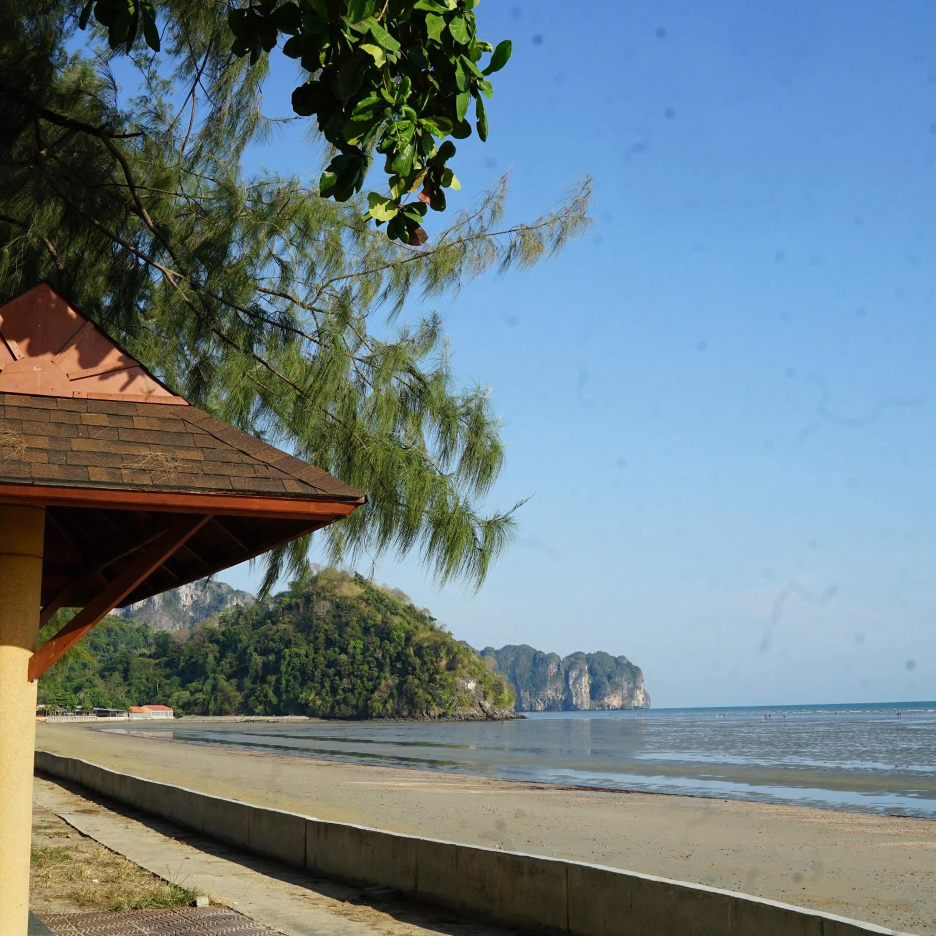 Beach in zzeehouse