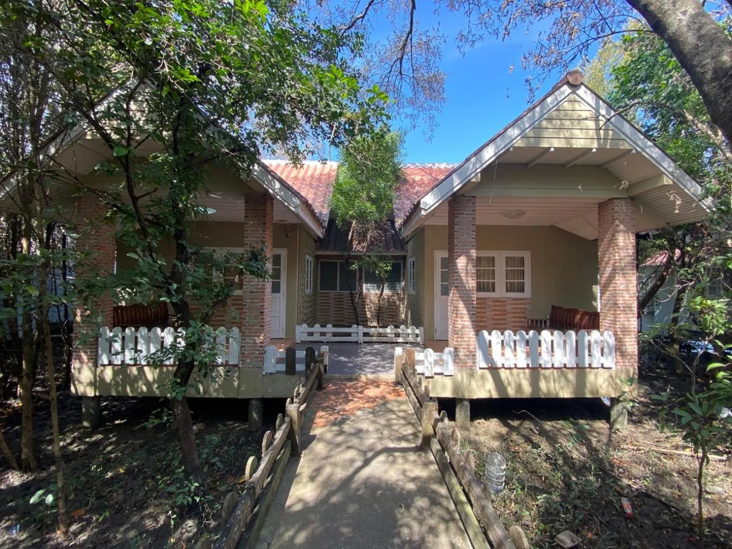 รตะธารา รีสอร์ท ratathara resort