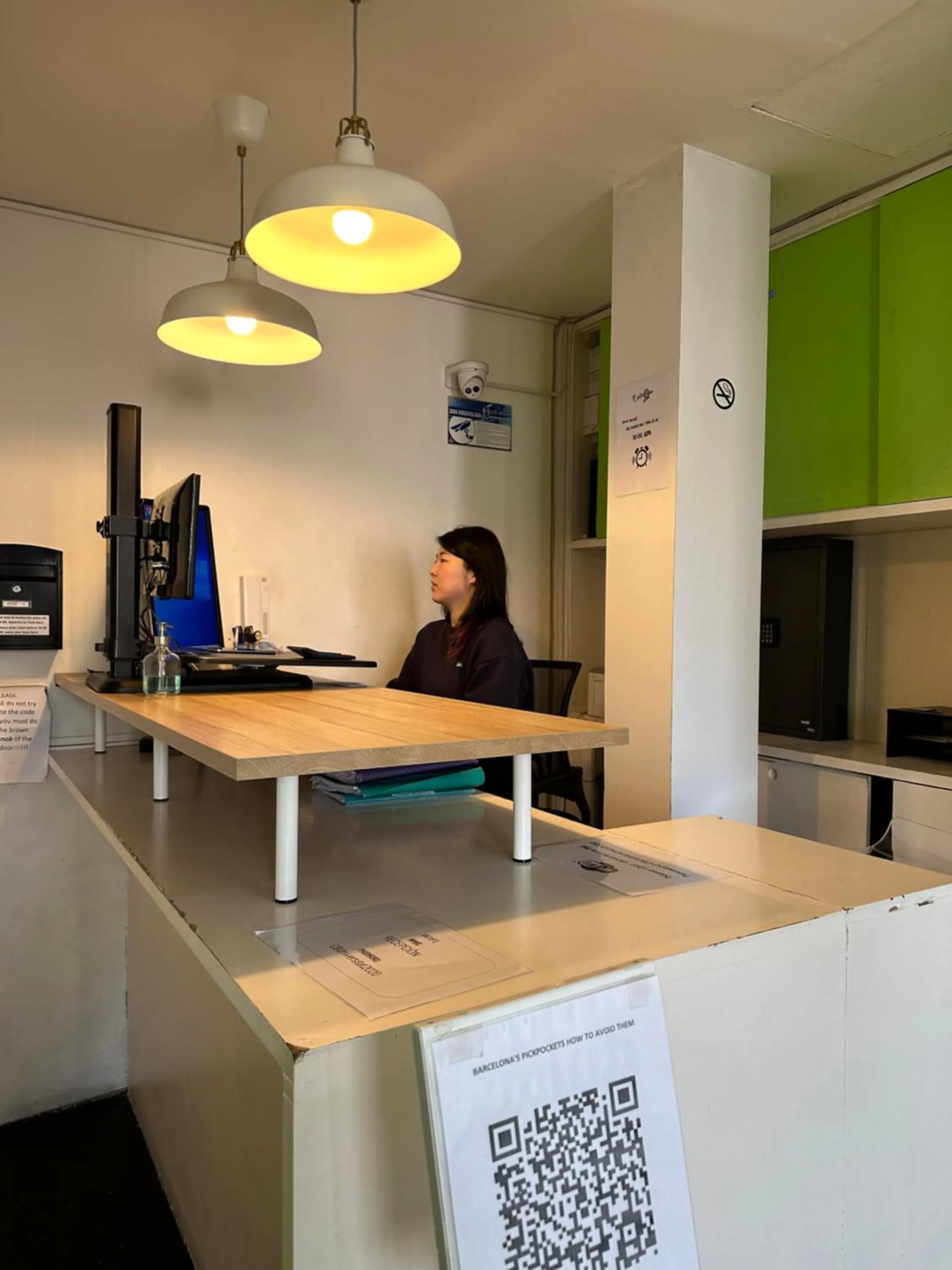 Central and Basic Universitat for YOUNG HOSTEL