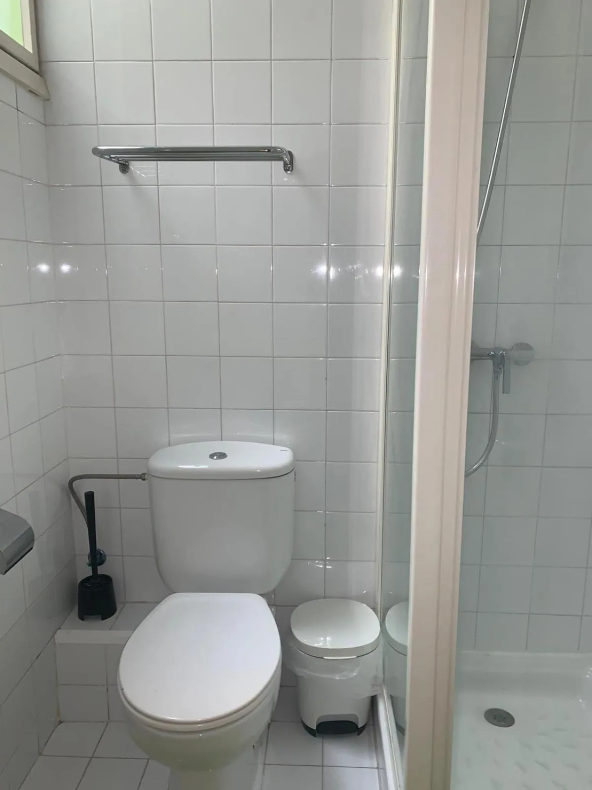 Central and Basic Universitat for YOUNG HOSTEL