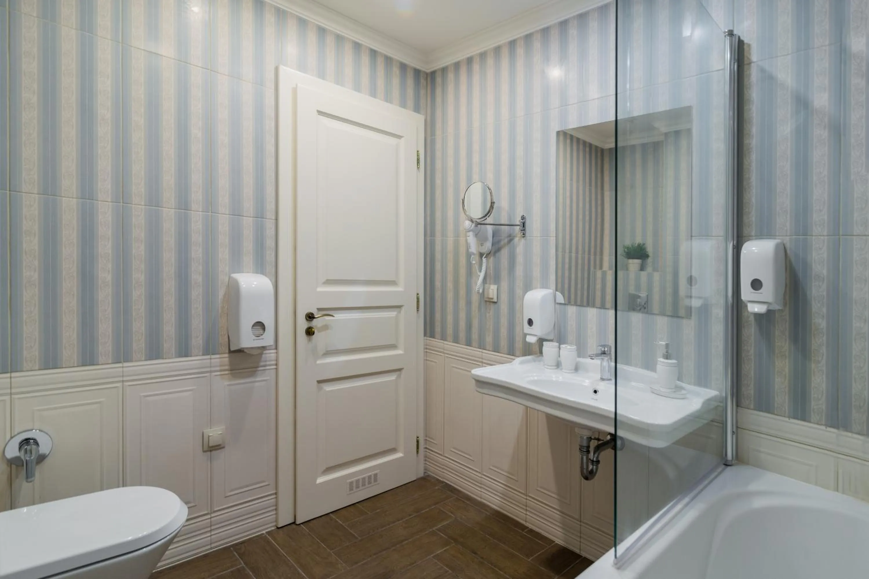 Bathroom in Sunny Castle Hotel - All Inclusive, Beach and Free parking