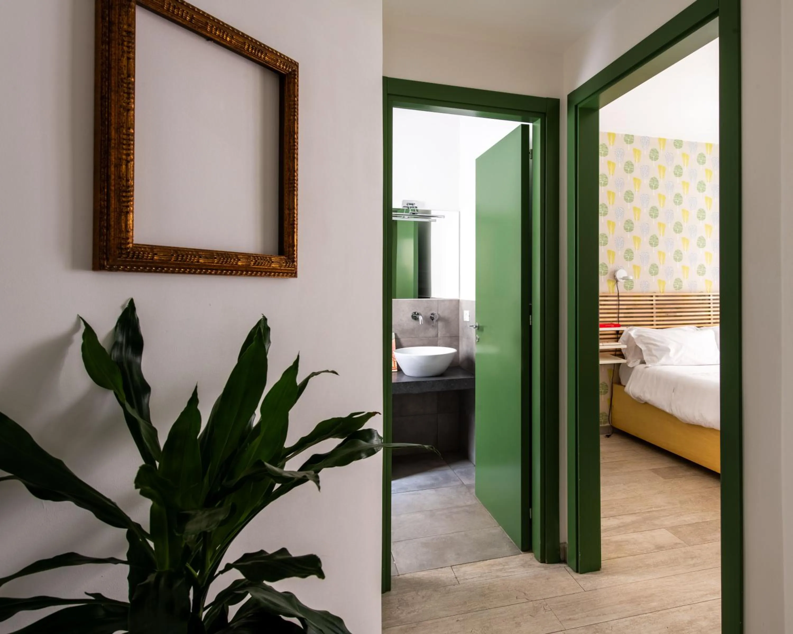 Photo of the whole room, Bed in Pretoria Rooms