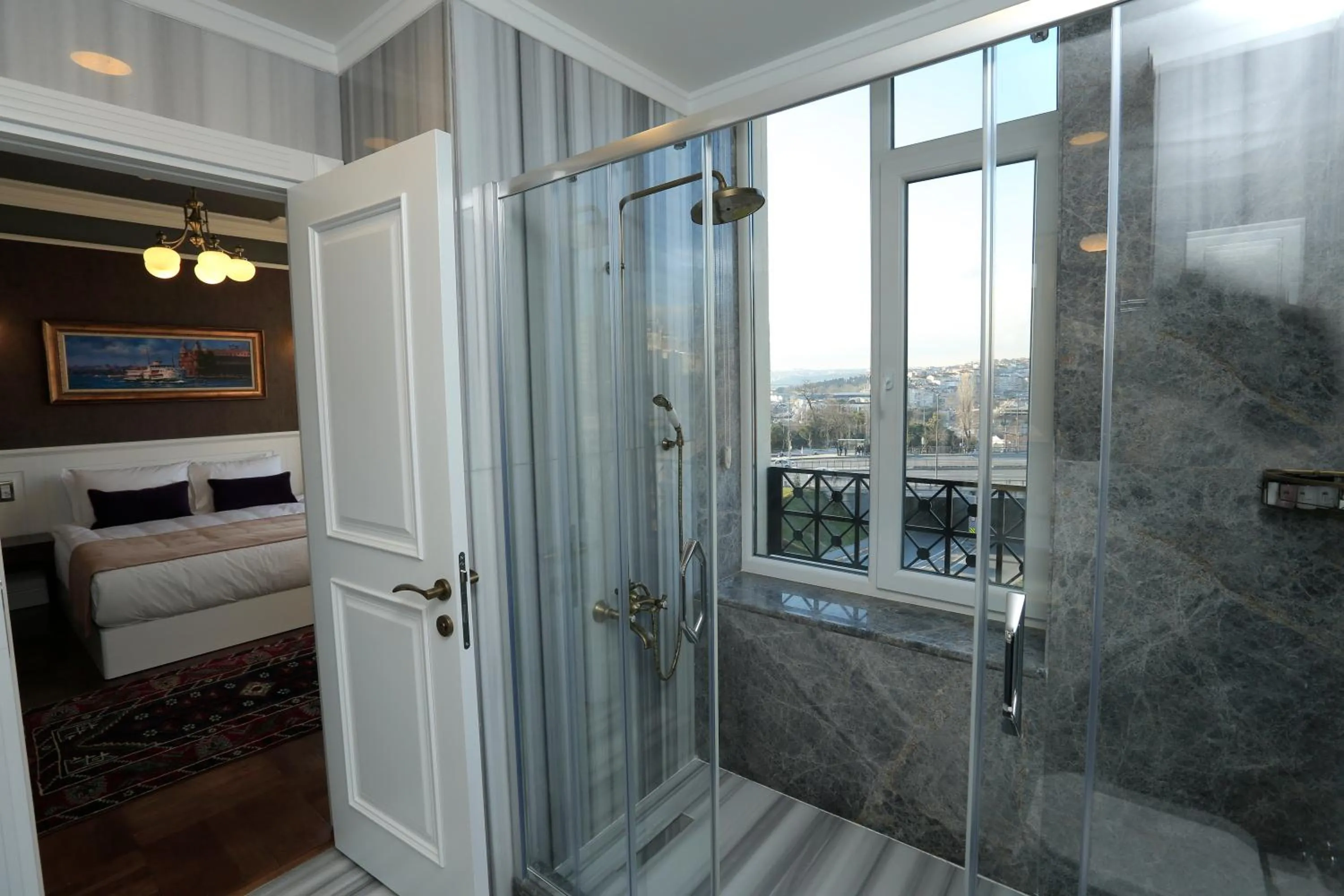 Decorative detail in Art Nouveau Pera