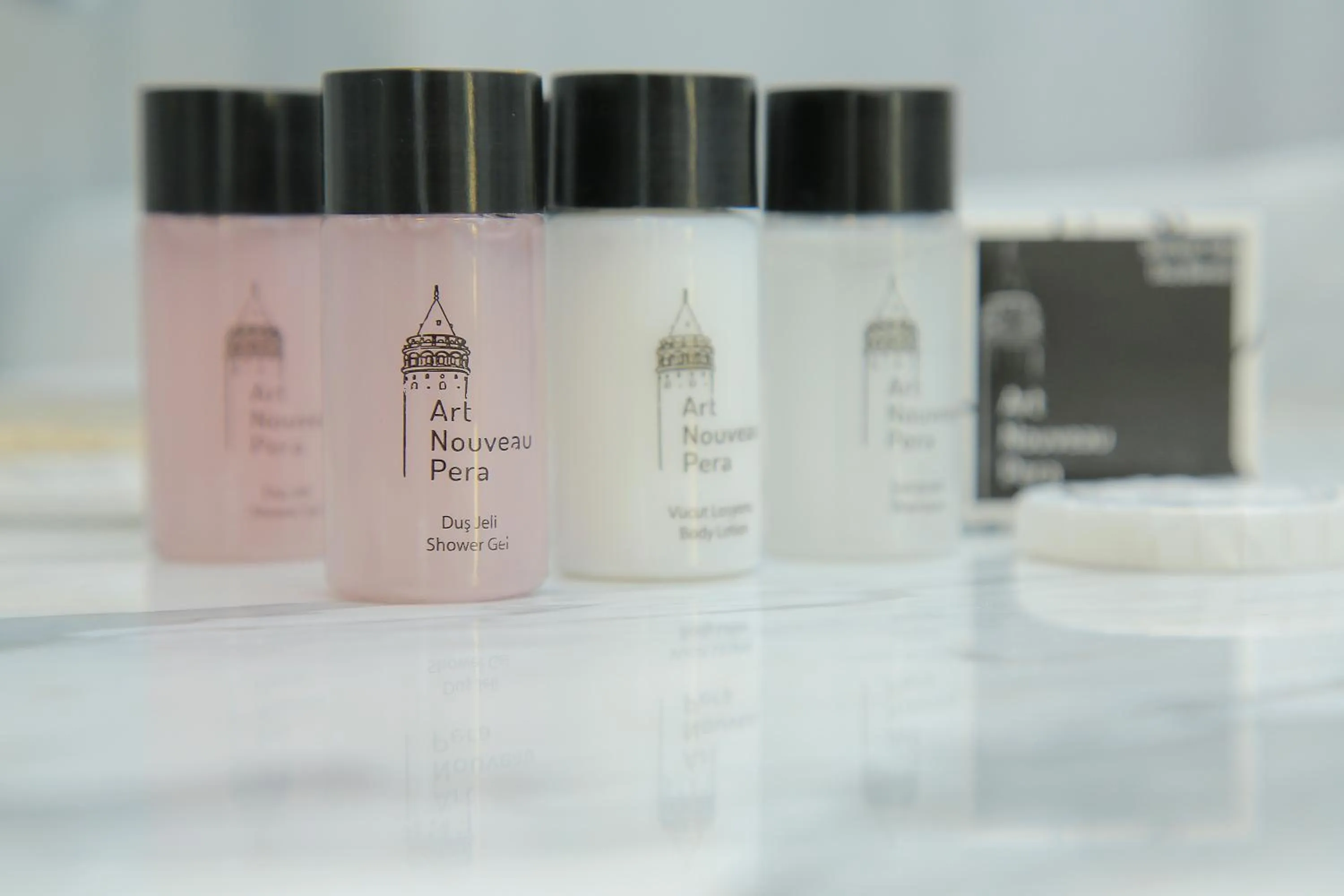 Other in Art Nouveau Pera