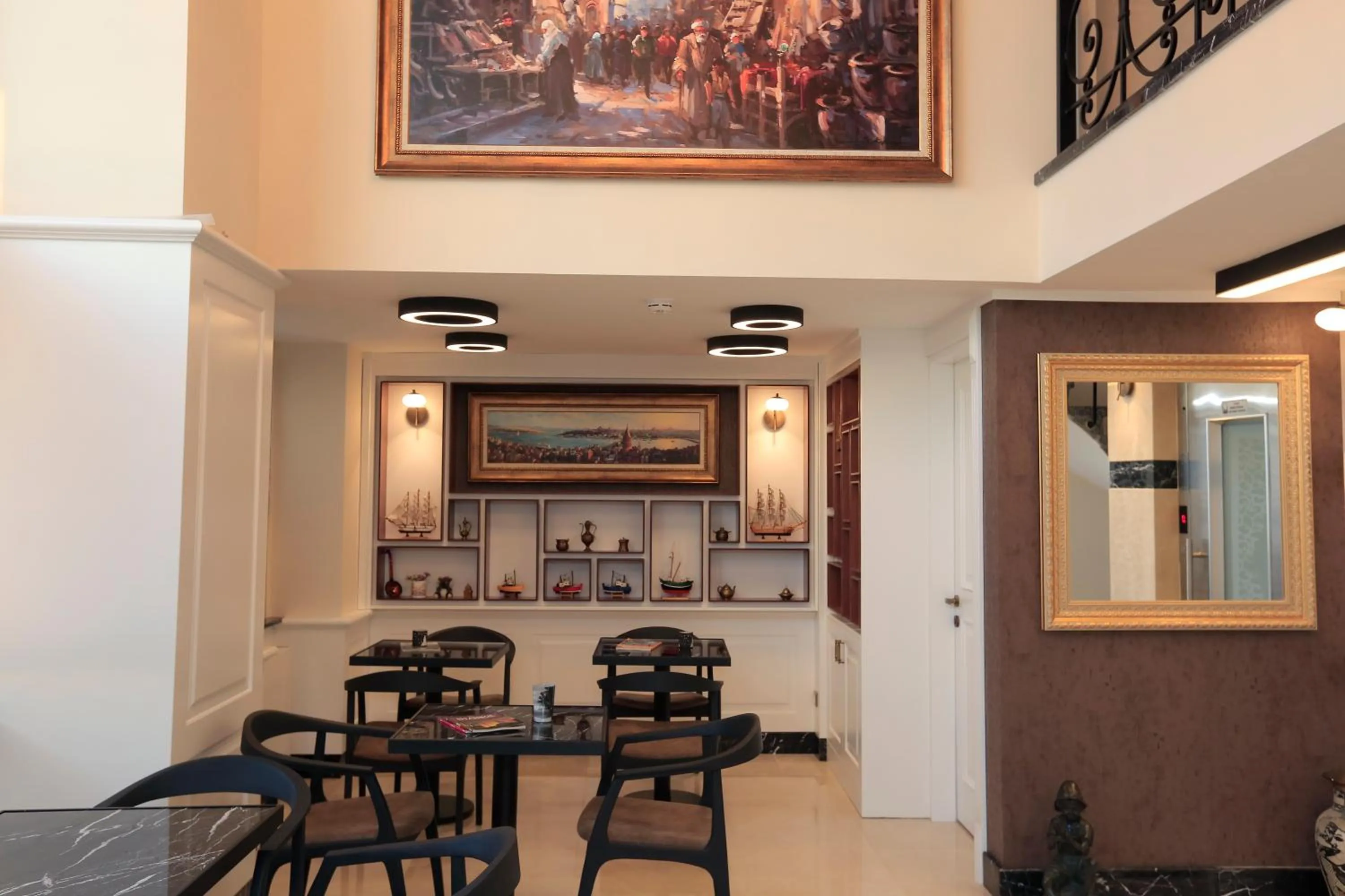 Lobby or reception in Art Nouveau Pera