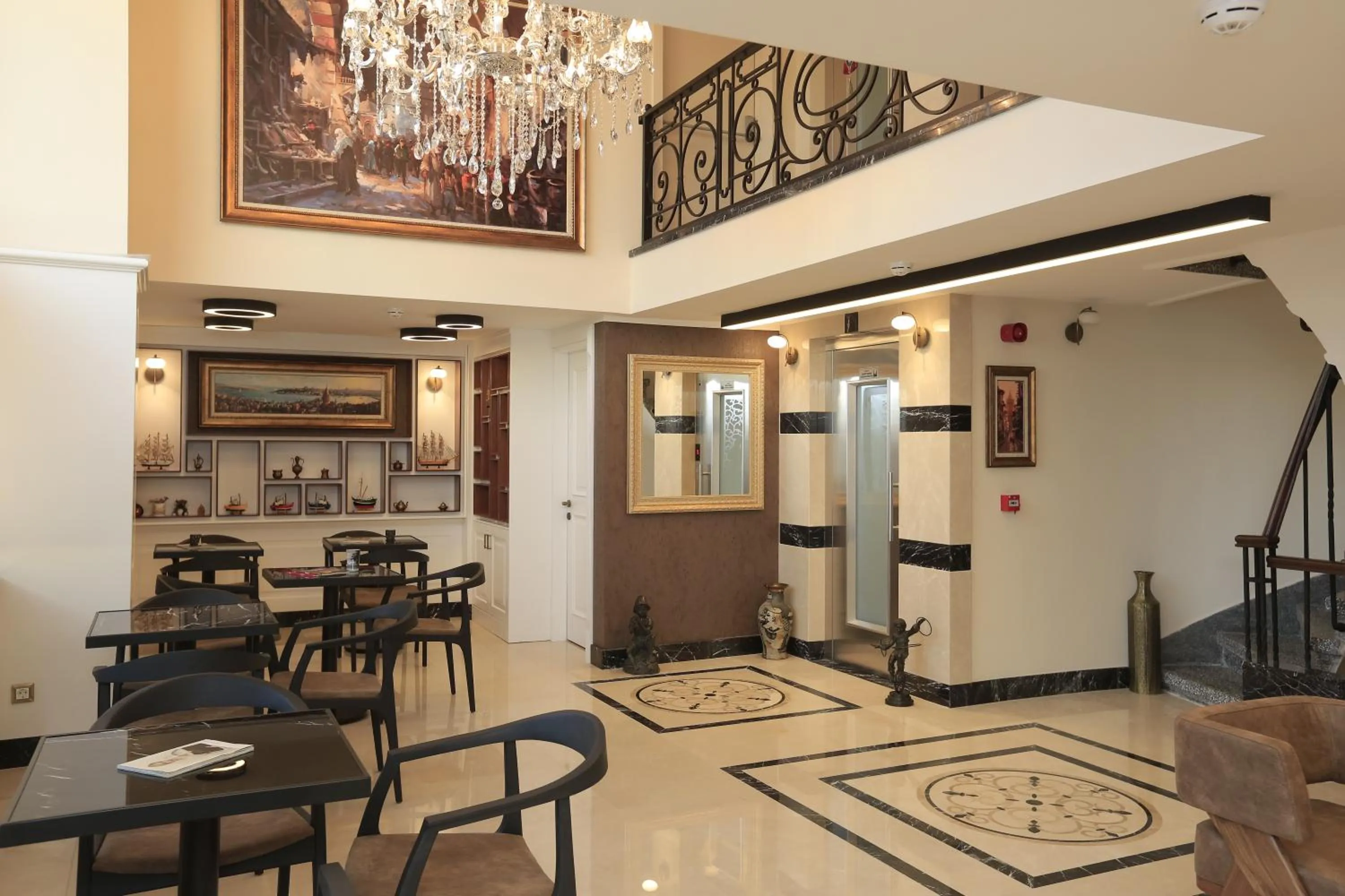 Lobby or reception in Art Nouveau Pera