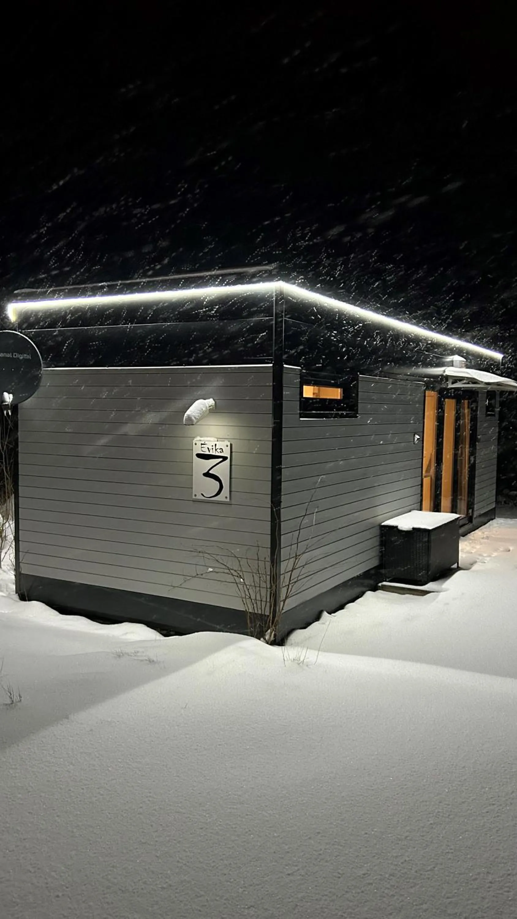 Facade/entrance in Évika boutique hotel