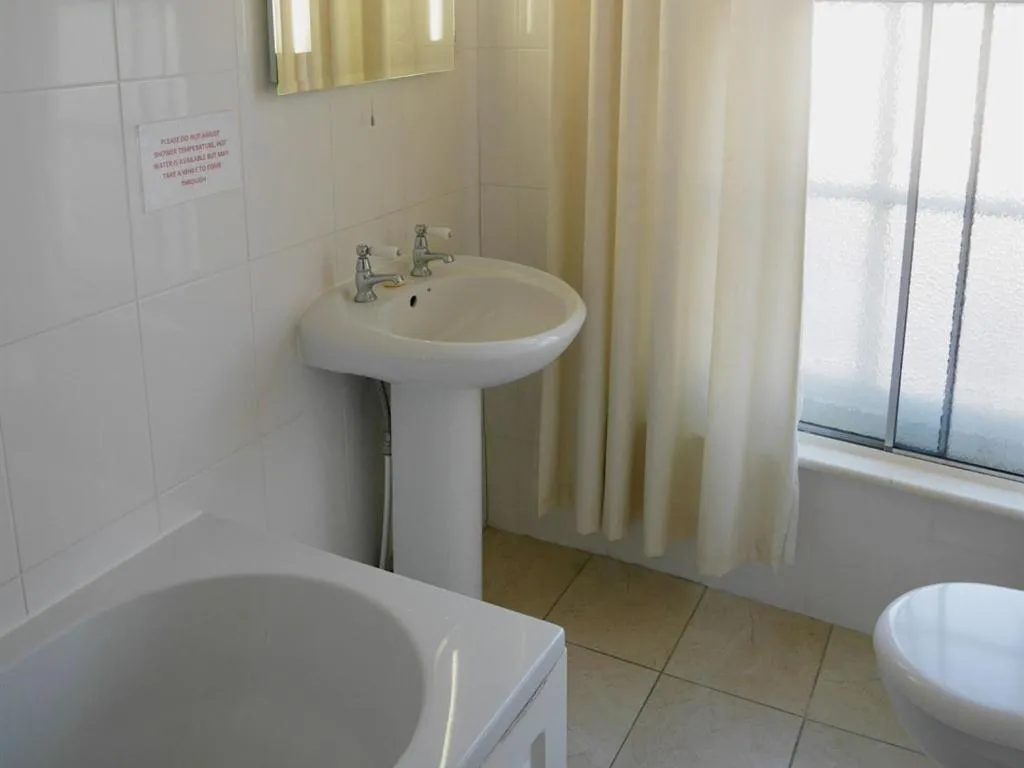 Bathroom in The White Hart