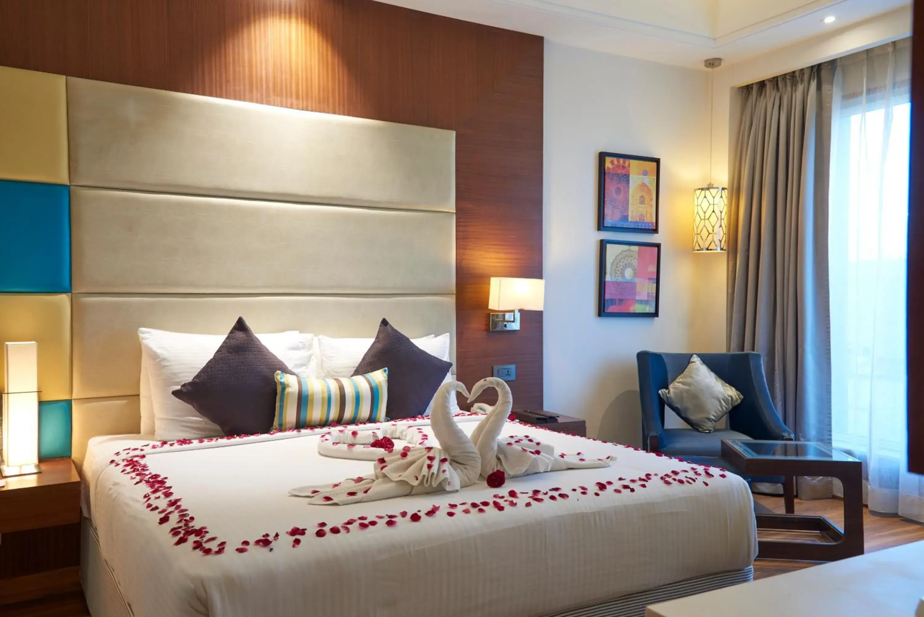 Bed in The P L Palace Agra Bed in The P L Palace Agra