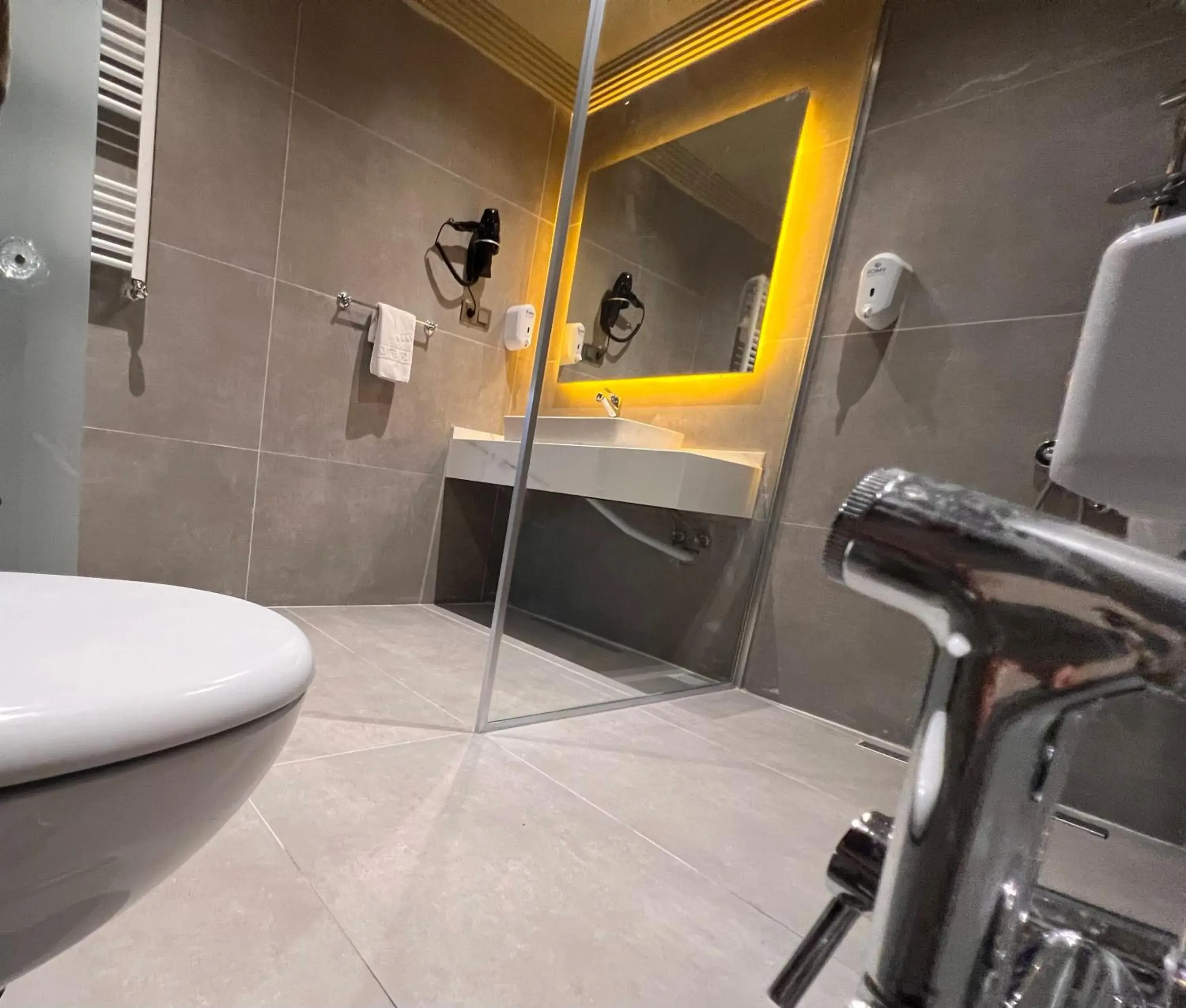 Triple Room with Terrace in REAL KiNG RESiDANCE Triple Room with Terrace in REAL KiNG RESiDANCE