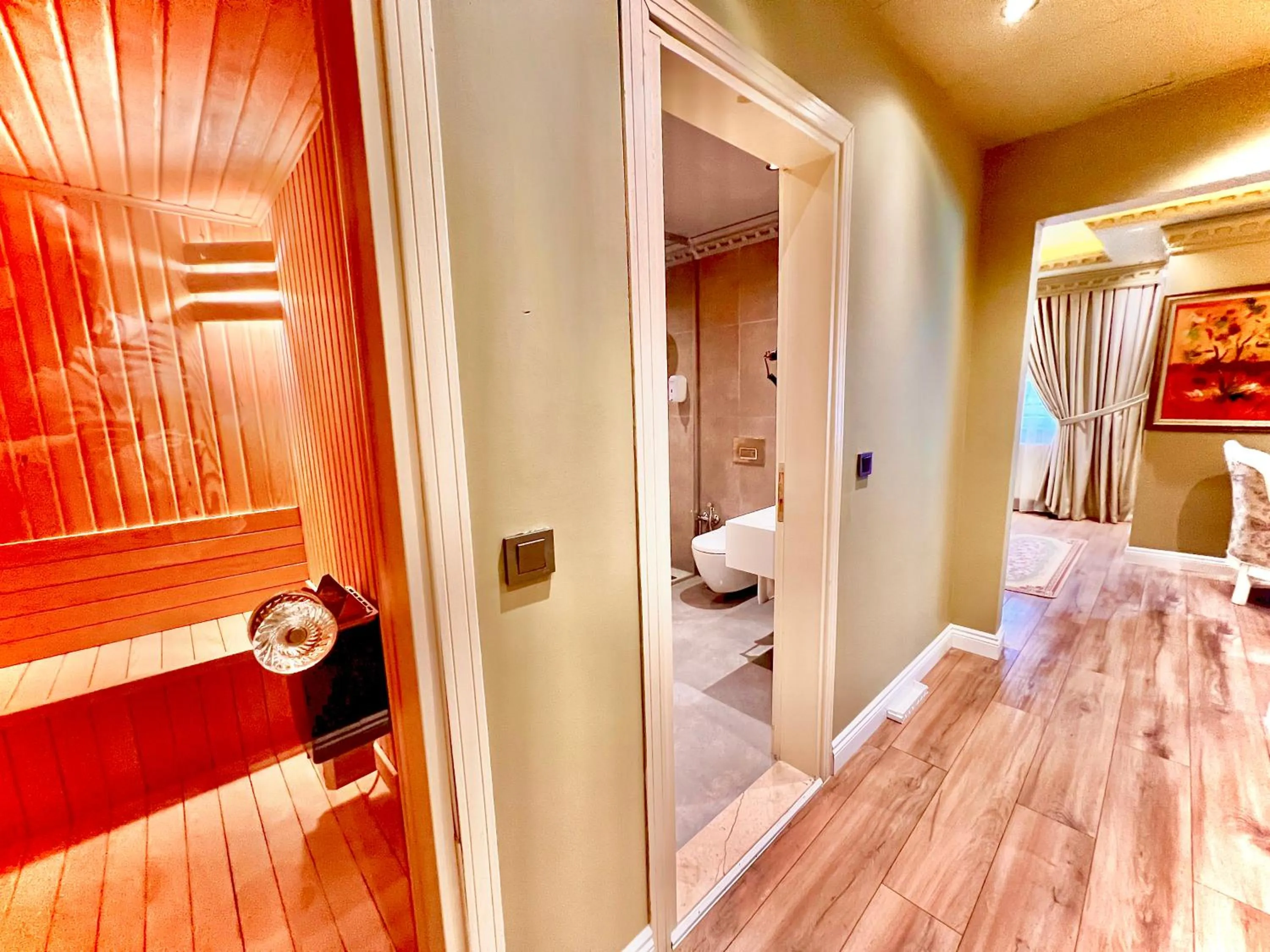 Bathroom, Bed in REAL KiNG RESiDANCE