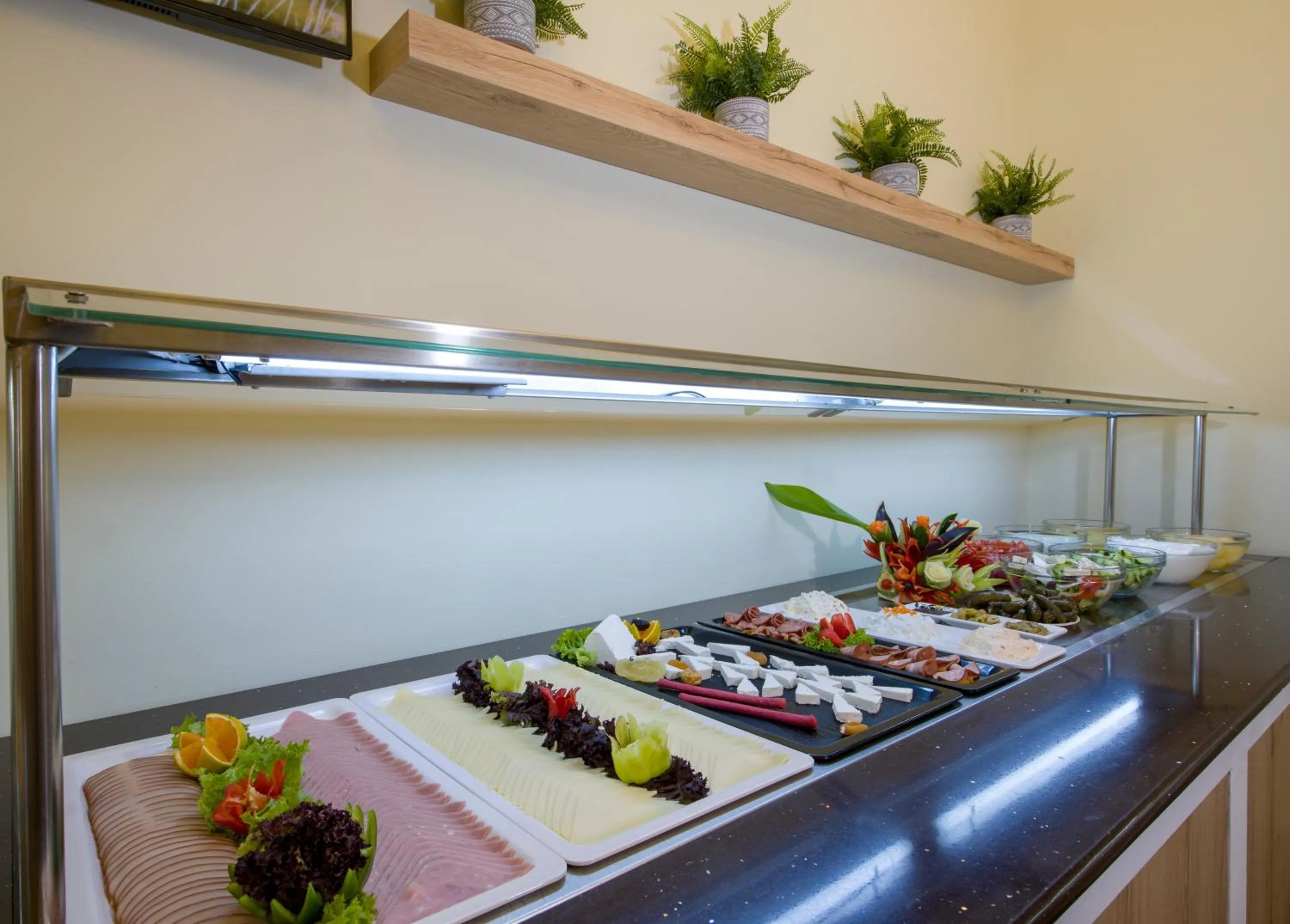 Buffet breakfast in Isida Hotel Agia Marina