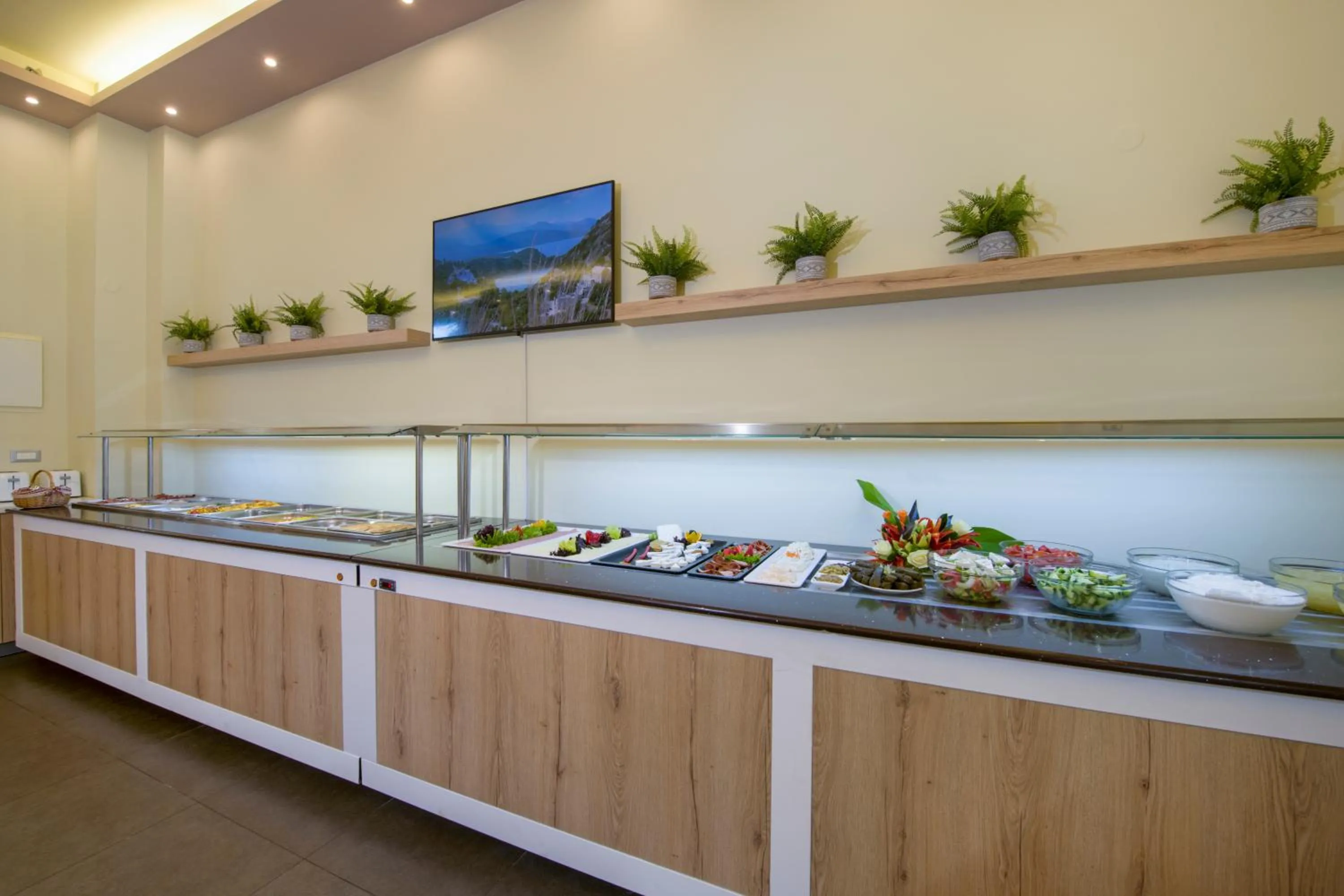 Buffet breakfast in Isida Hotel Agia Marina