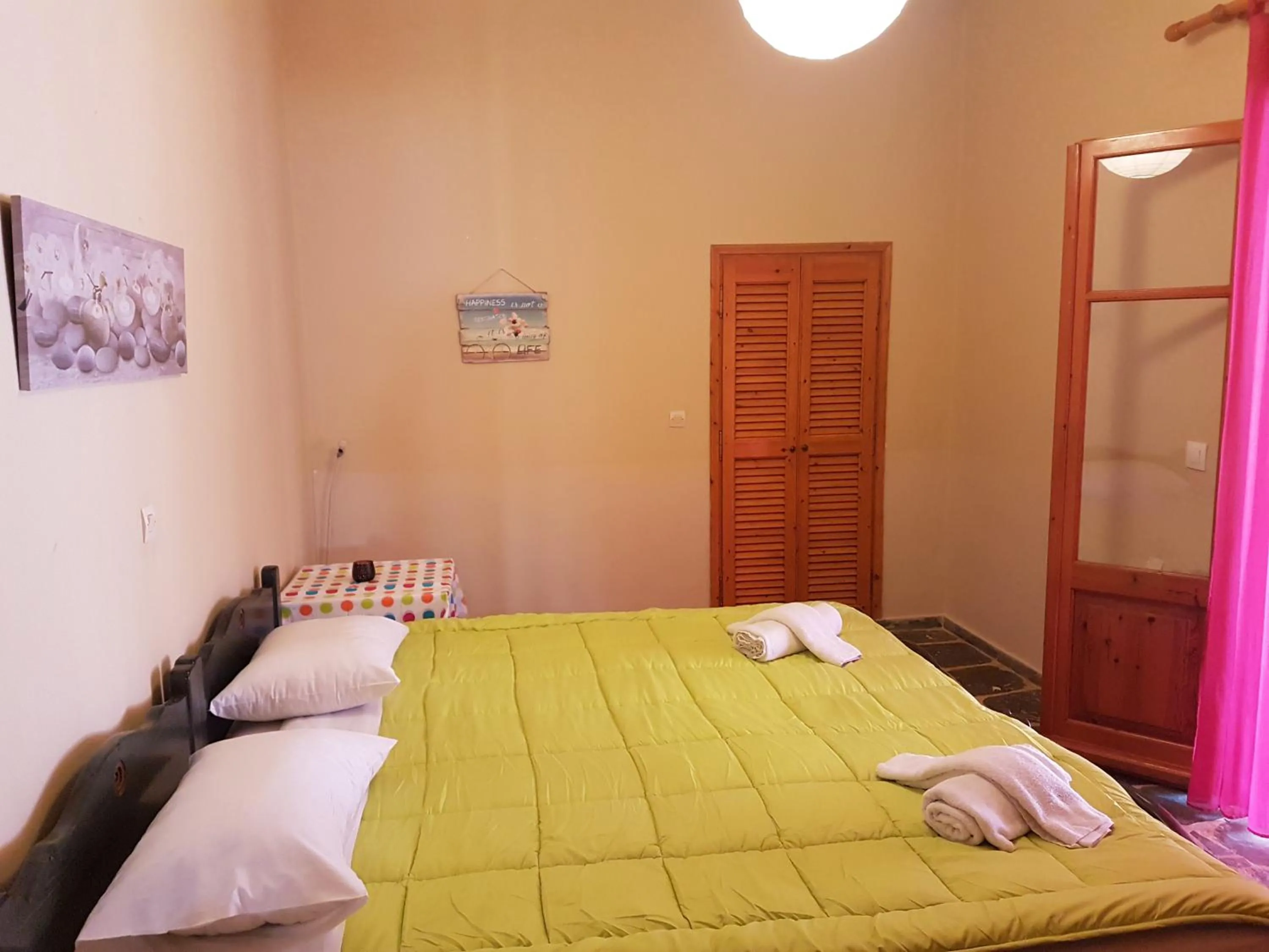 Photo of the whole room, Bed in CorfuGrace