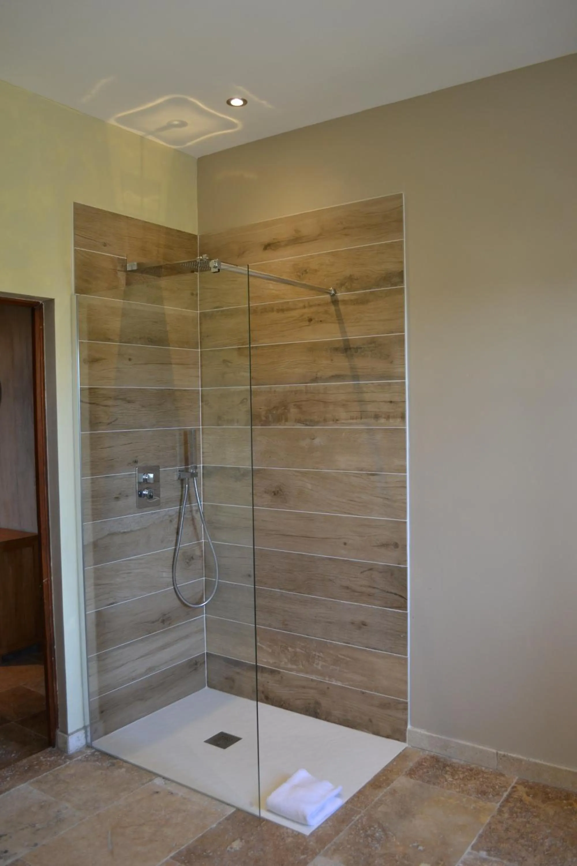 Shower in Mas Petit Prince