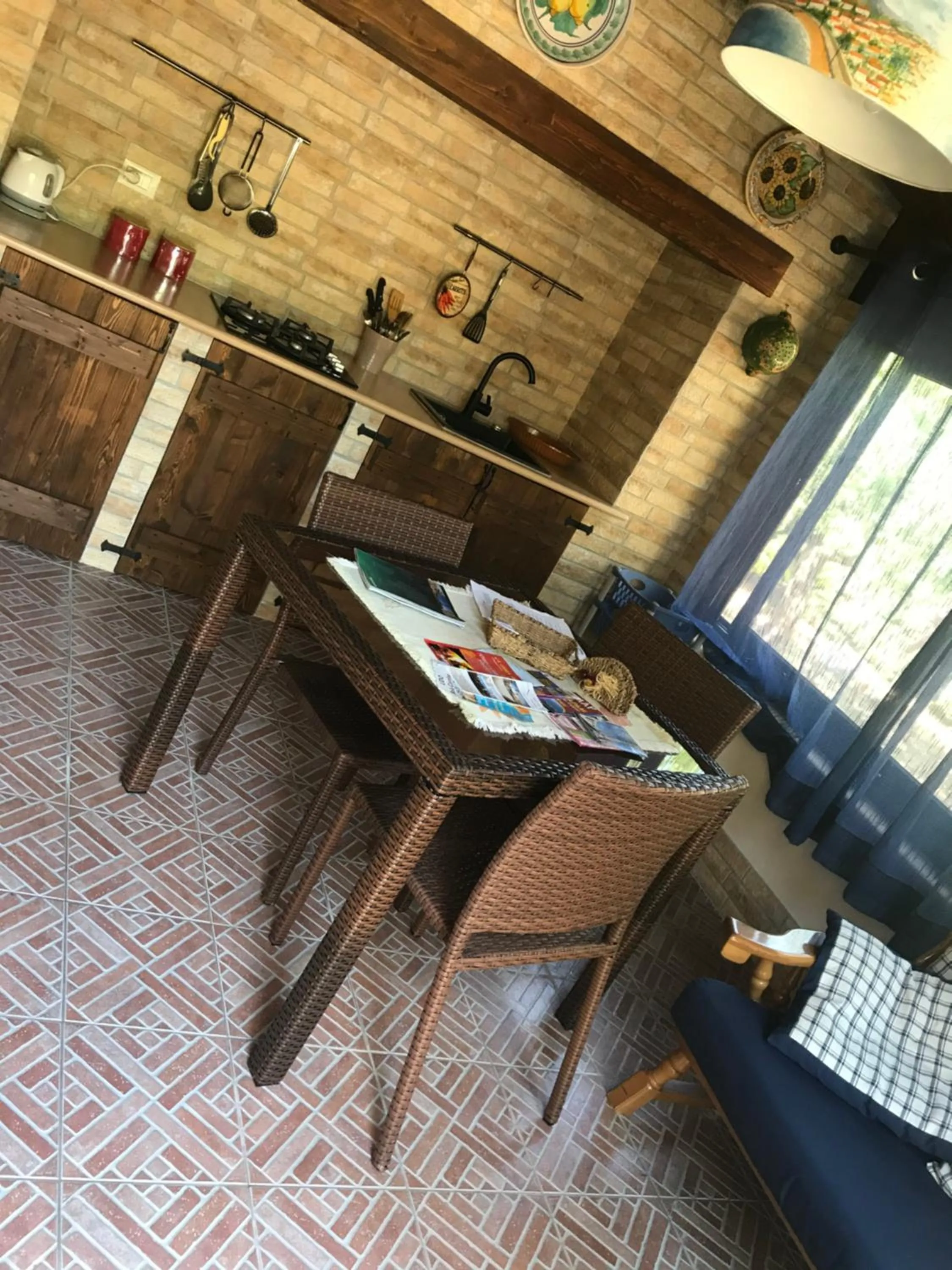 Dining area in Baia Cofano Home