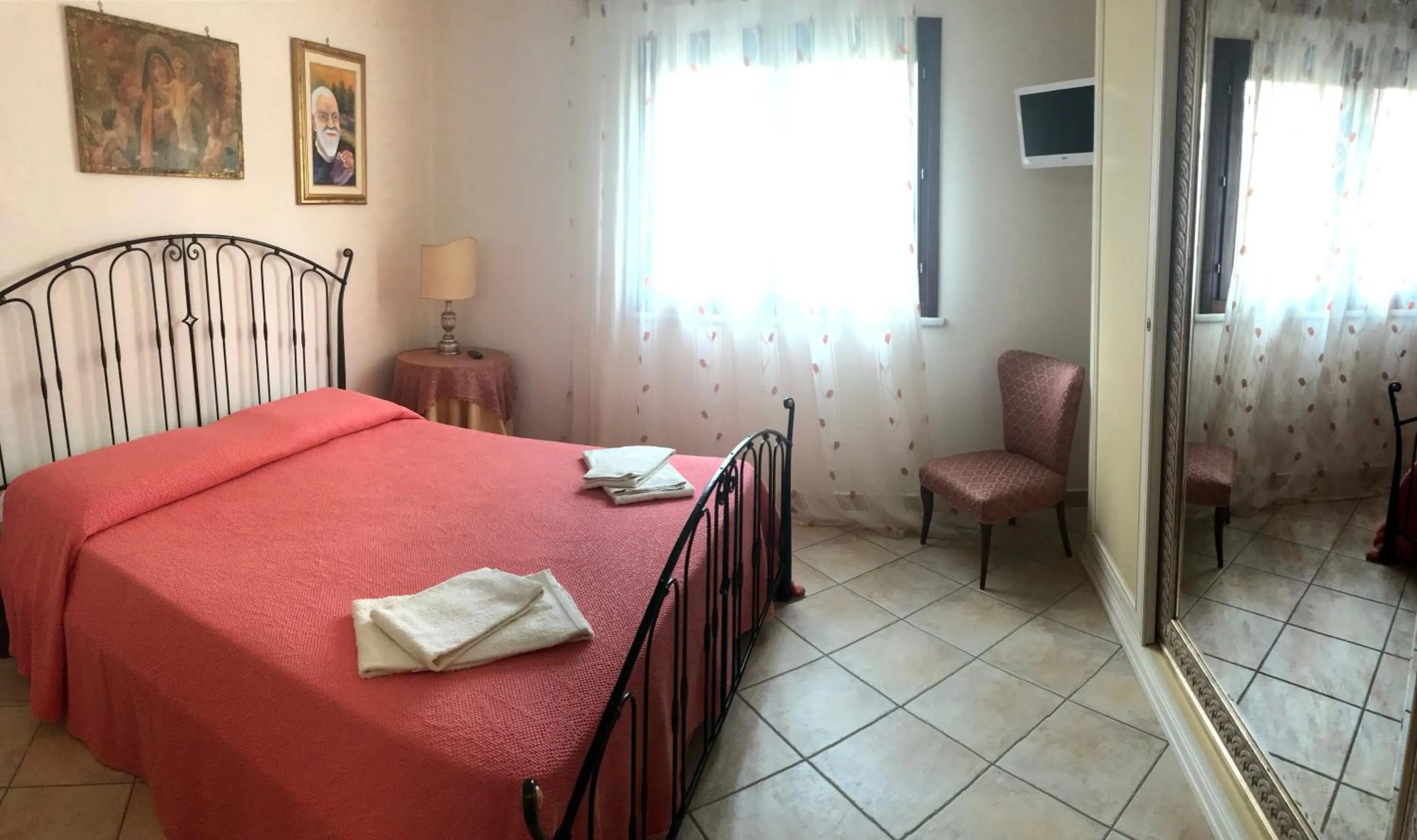 Bed in Baia Cofano Home