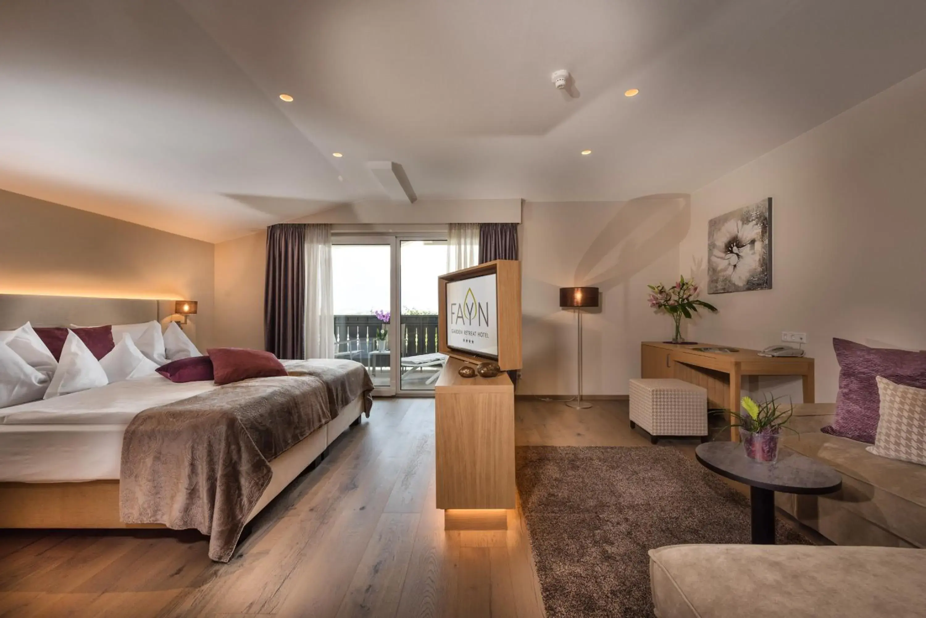 Superior Double Room in FAYN garden retreat hotel Superior Double Room in FAYN garden retreat hotel