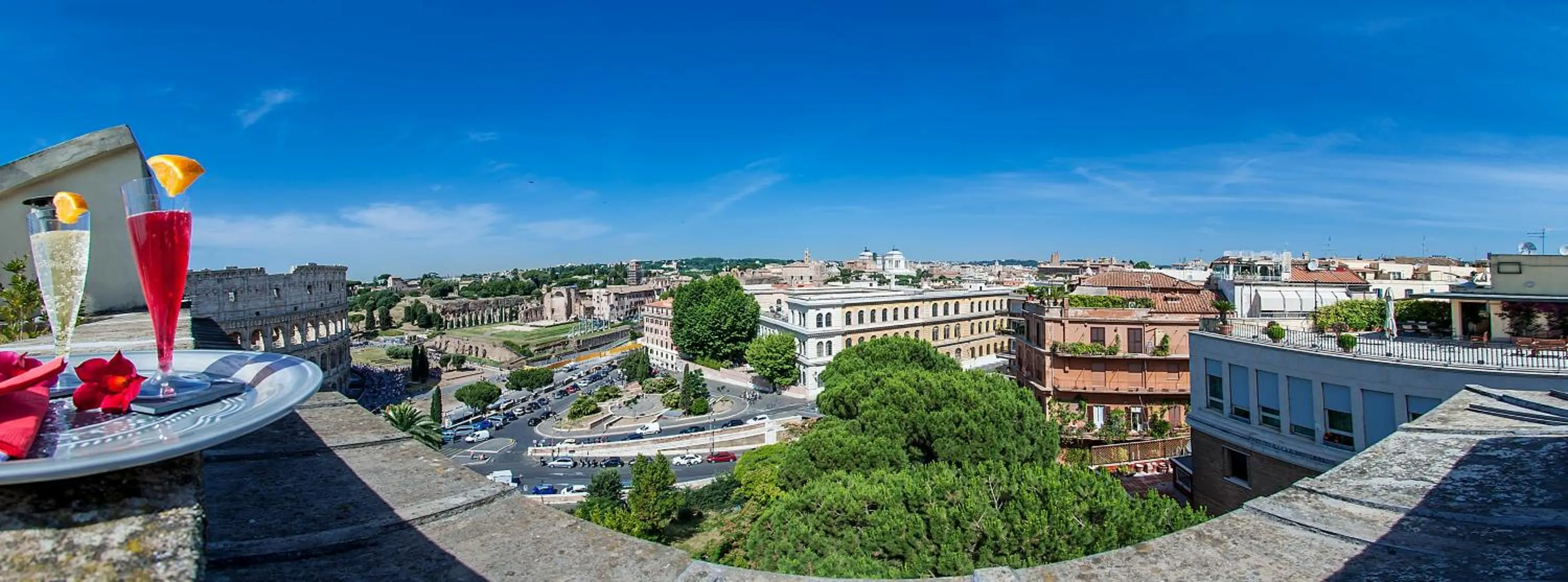 Balcony/Terrace in Colosseum Corner