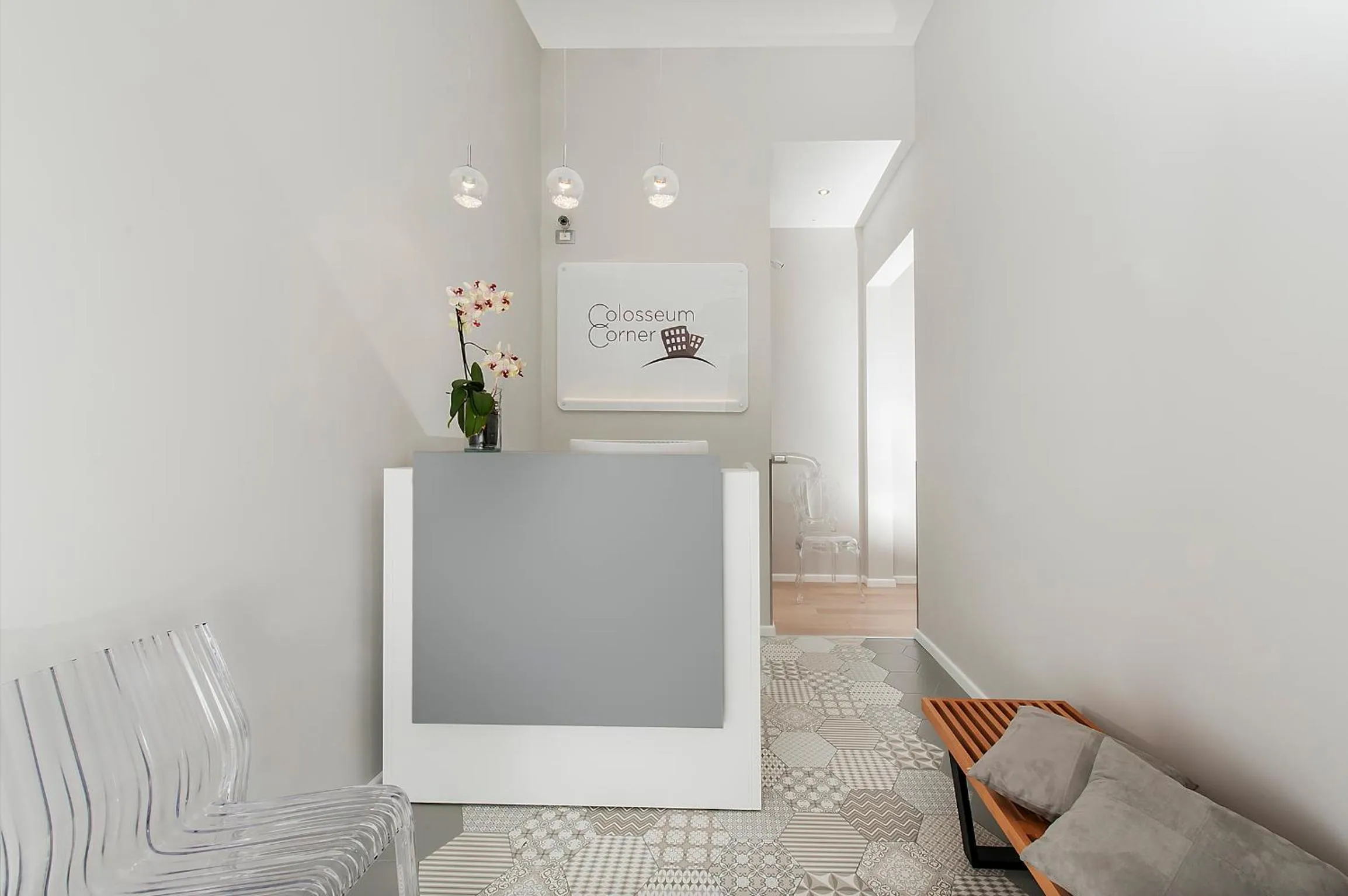 Property logo or sign in Colosseum Corner