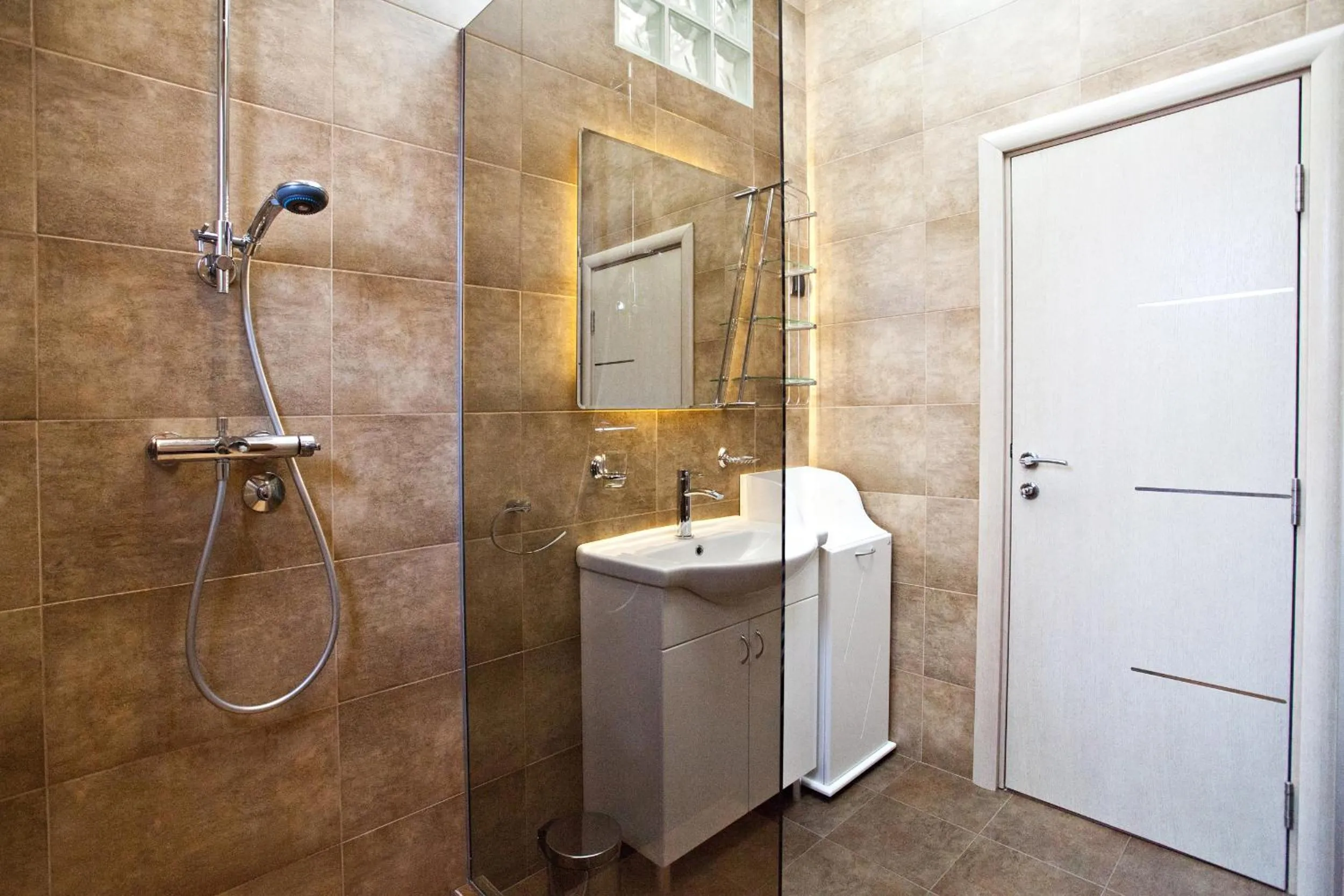 Kitchen or kitchenette in Feel Belgrade Bohemian Apartment