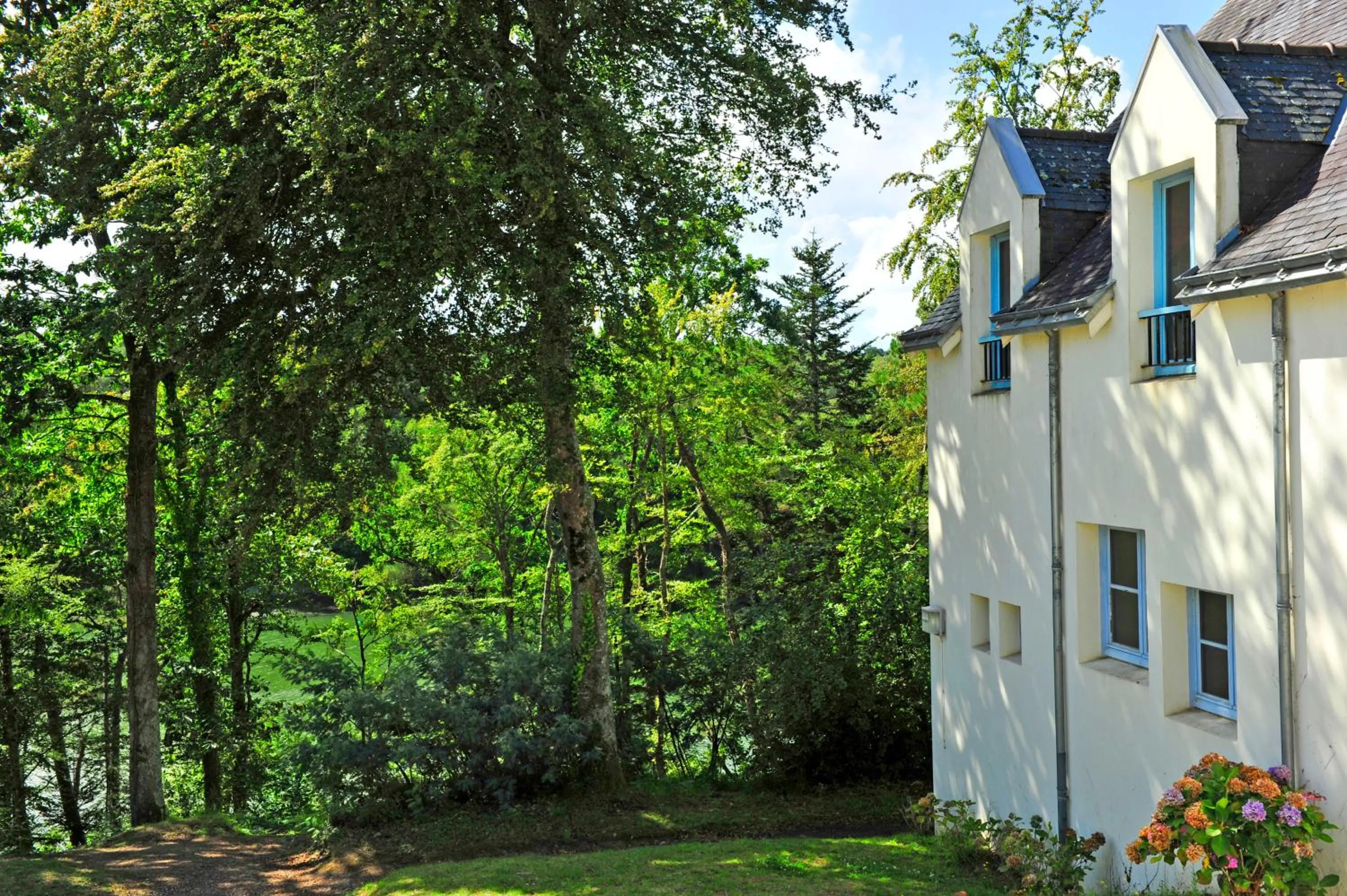 Garden in VTF Ker Belen