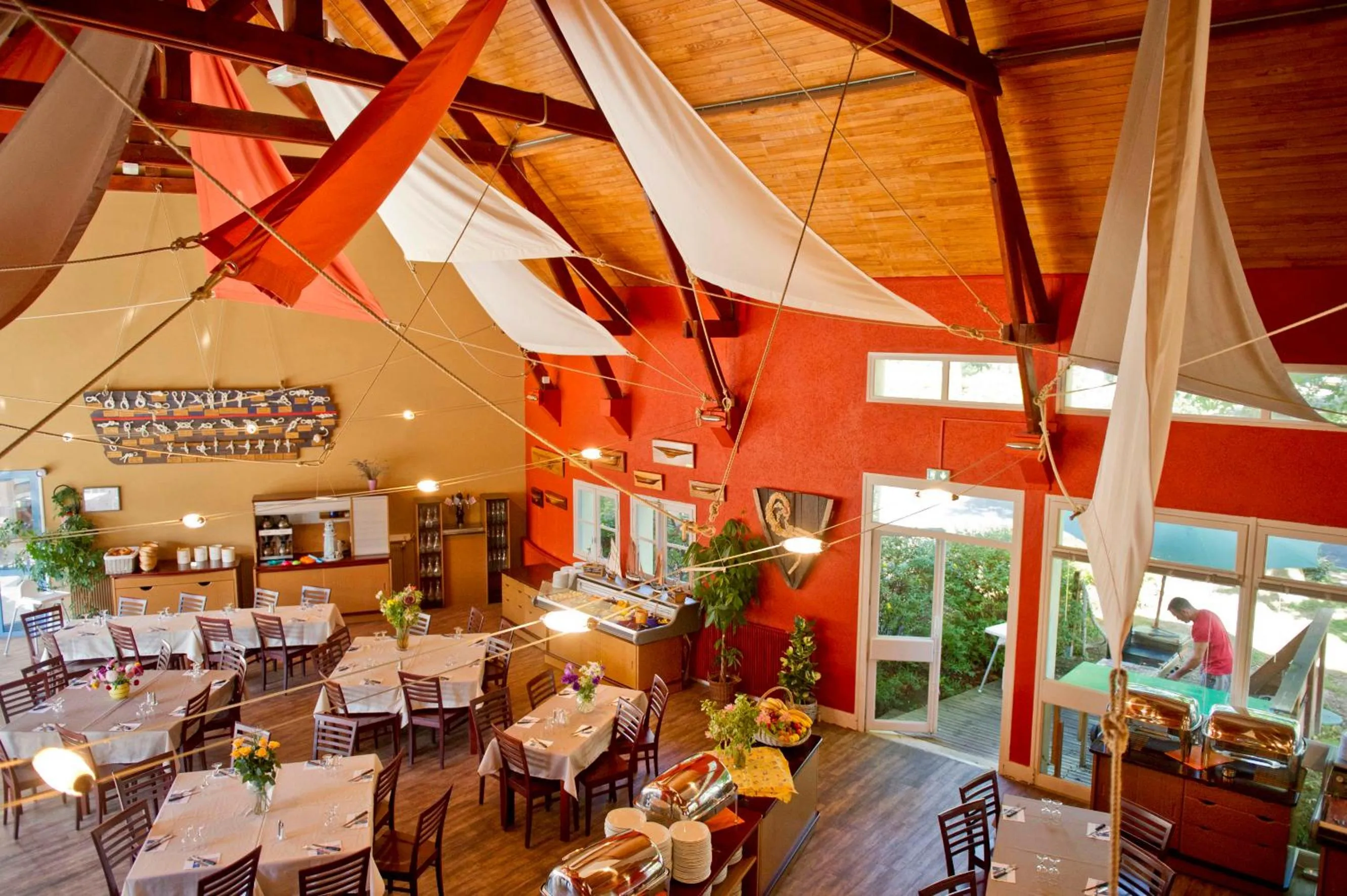 Restaurant/places to eat in VTF Ker Belen