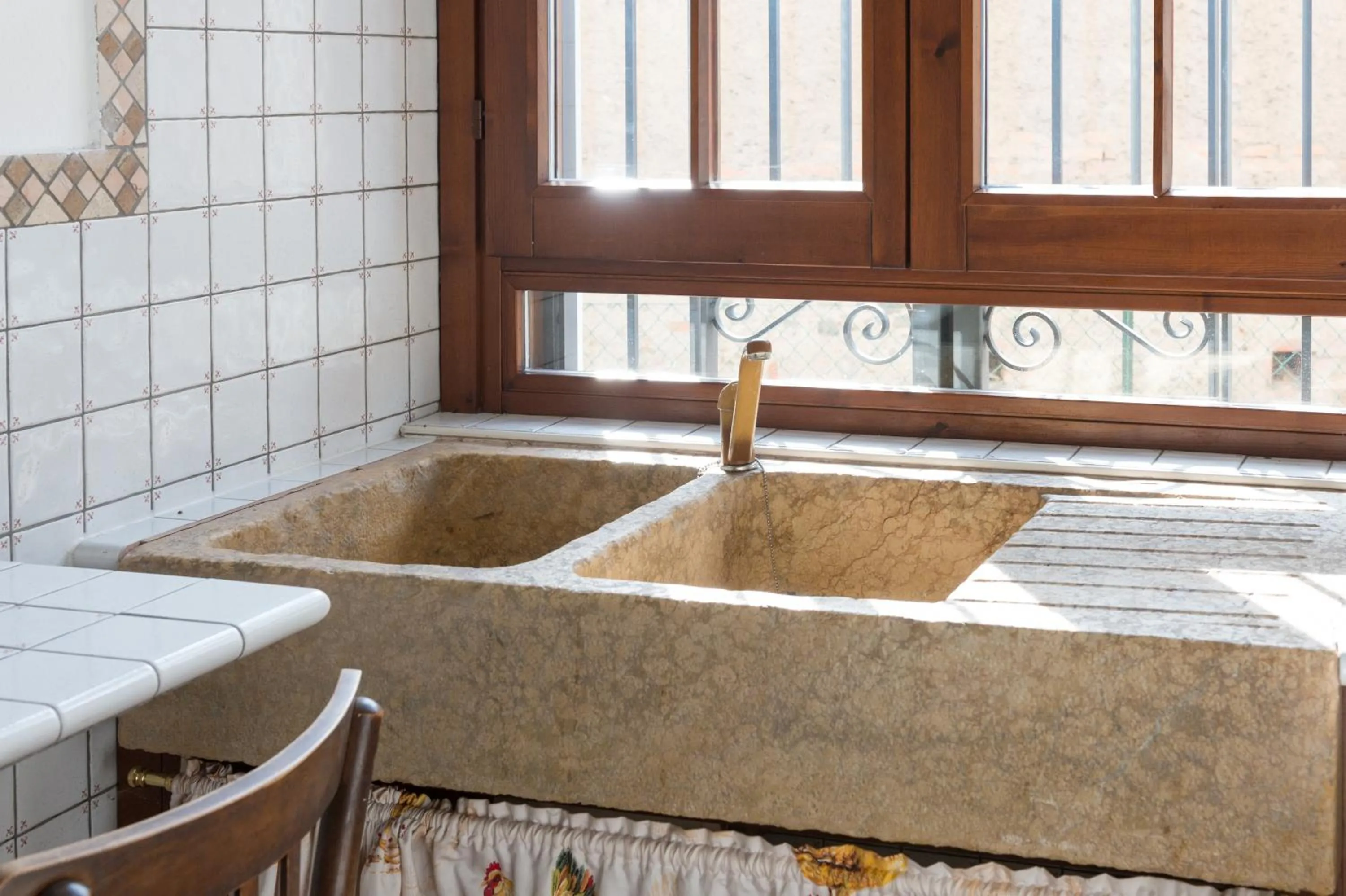 Kitchen or kitchenette in Villa Rosalia