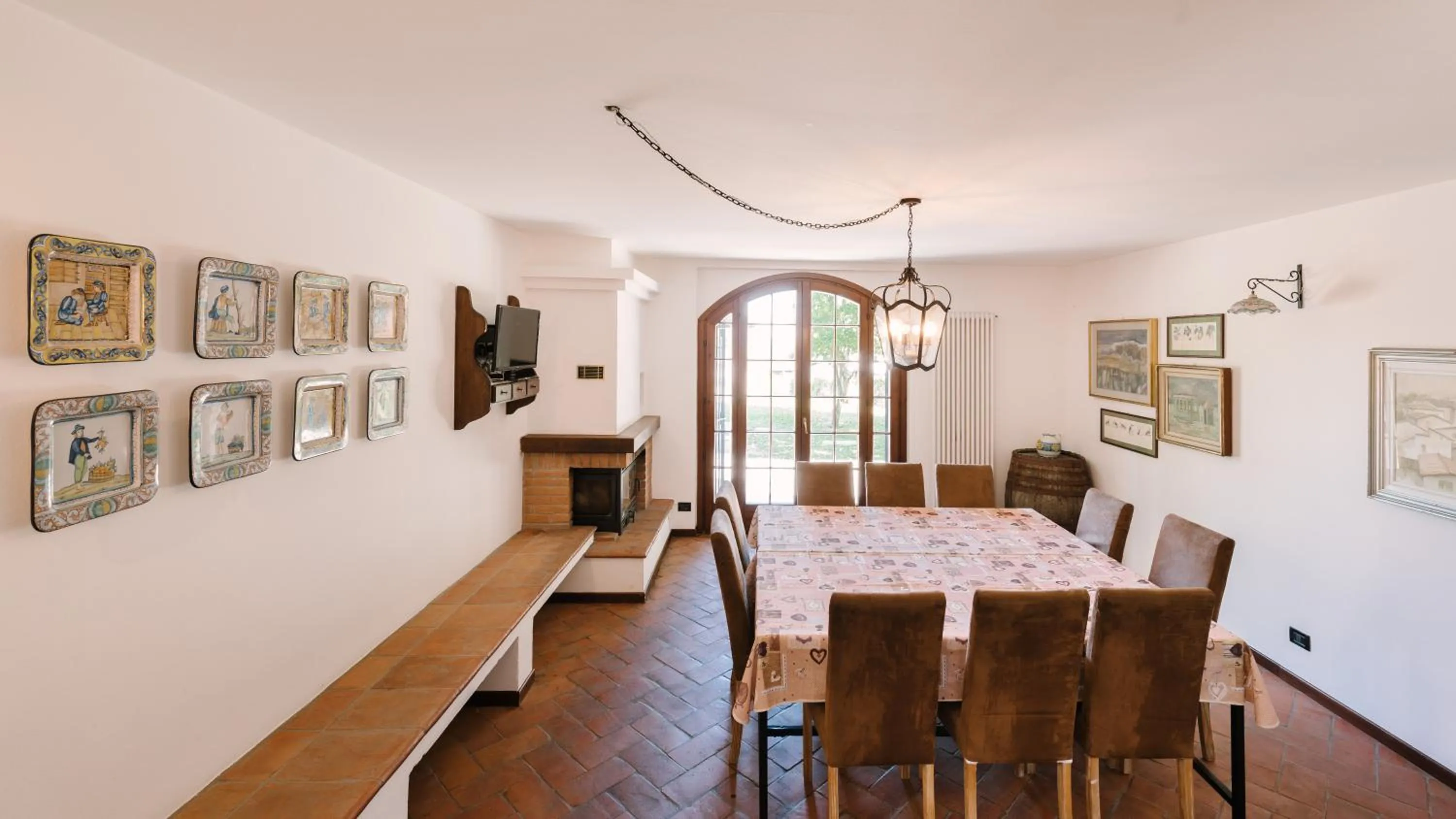 Dining area in Villa Rosalia