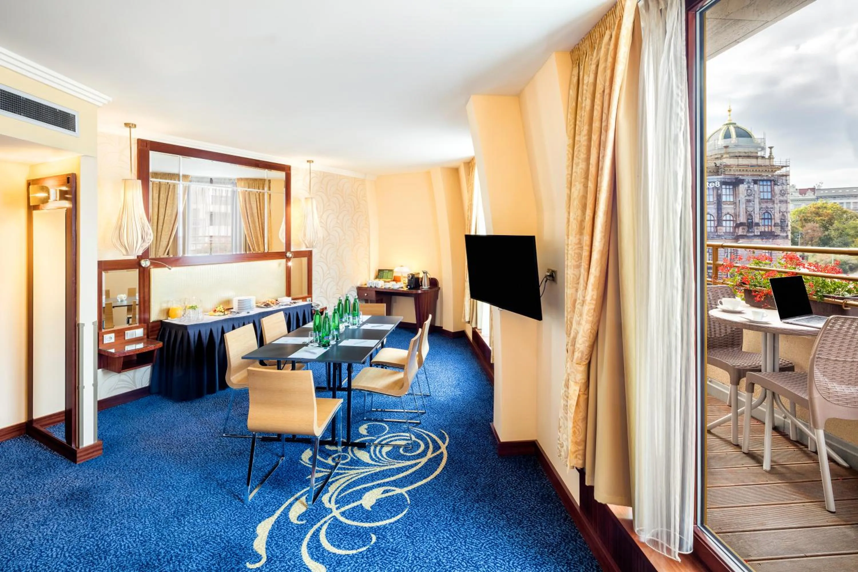 Area and facilities in Occidental Praha Wilson