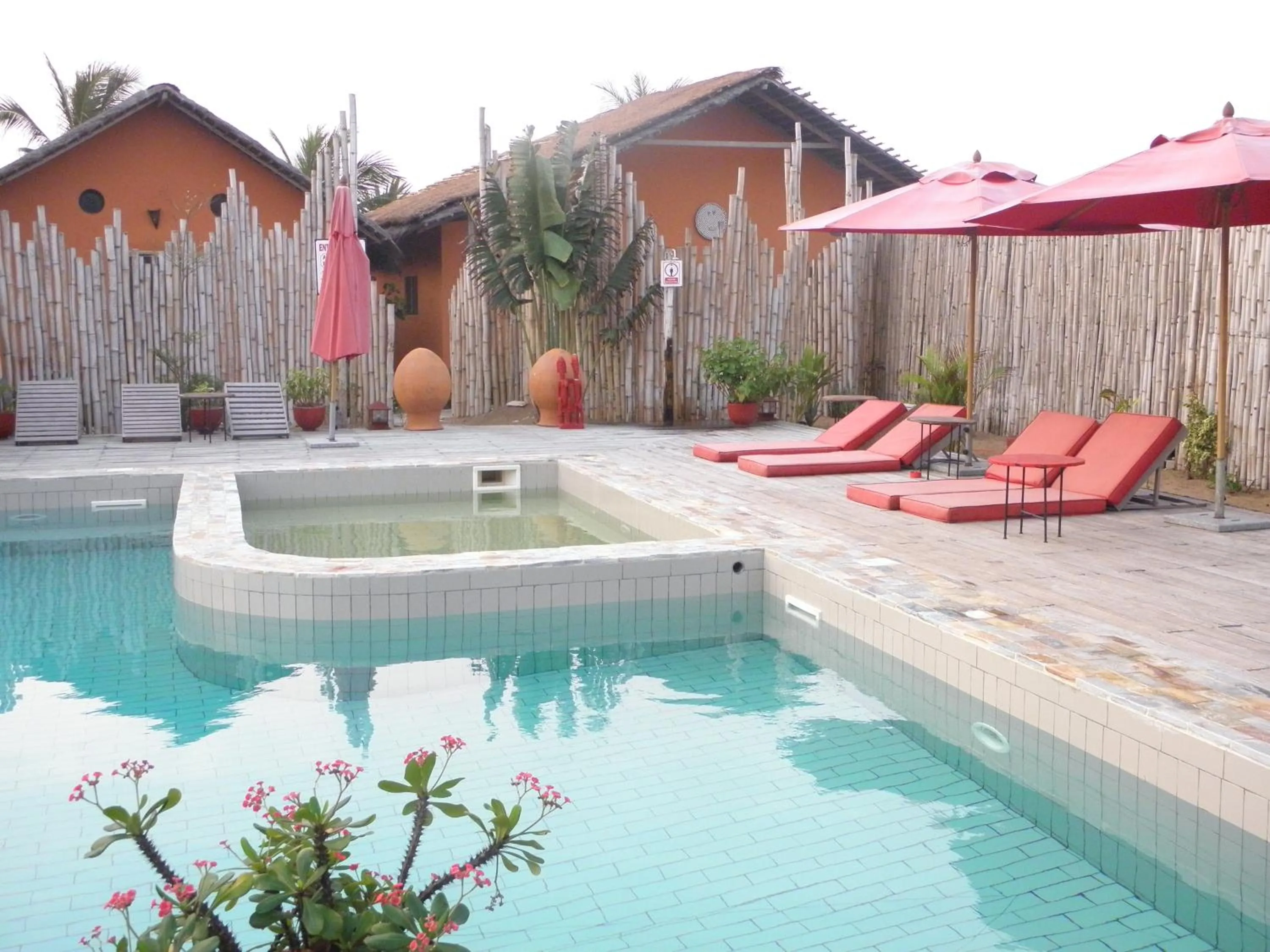 Swimming pool in Pure Plage